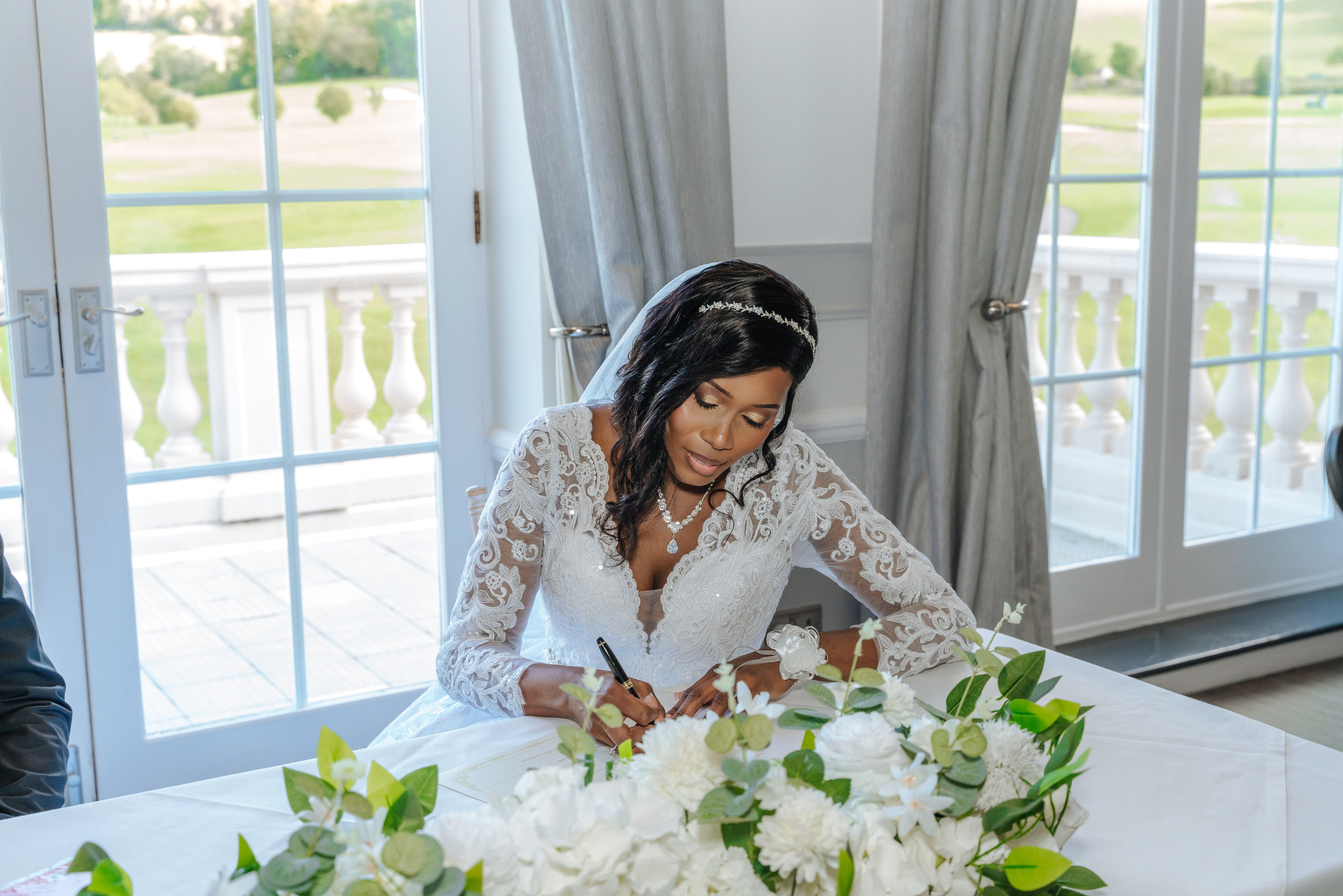 A wedding at Woldingham Golf Club, Woldingham Golf Club wedding, wedding photographer at Woldingham Golf Club