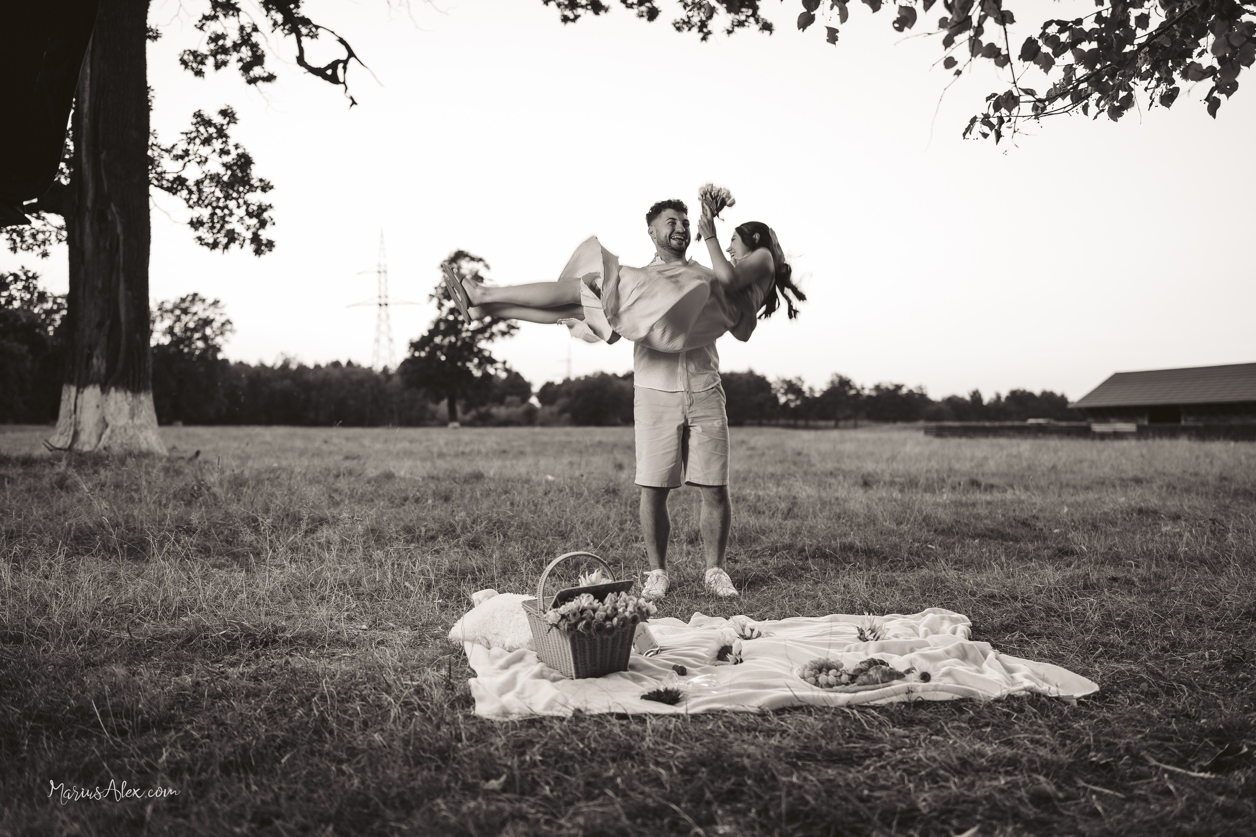 Camelia & Marcel - Save the Date. Marius Alex fotograf de eveniment si portret din Suceava