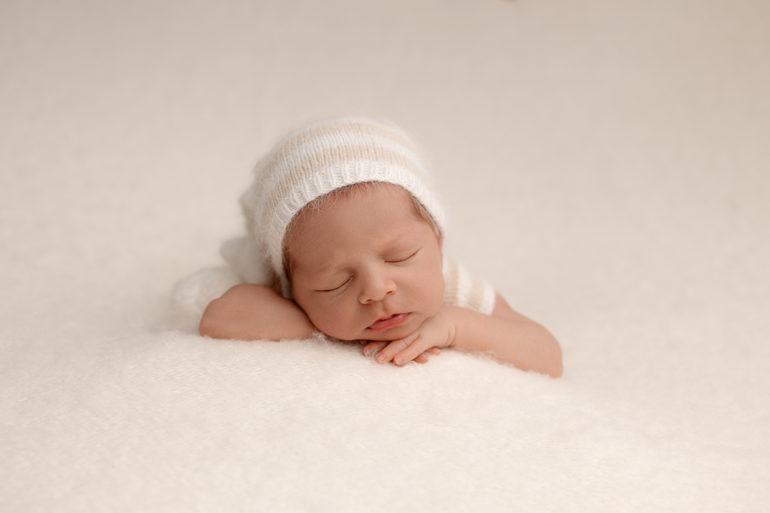 LEONARDO NEWBORN. Yulisphotography Ravenna - Fotografo Romagna // Fotografo Gravidanza