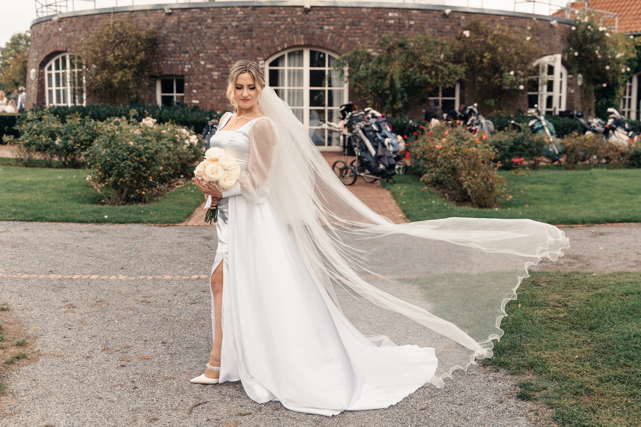 D & M im Restaurant Elfrather Mühle. Hochzeitsfotograf für Moers, Niederrhein, Düsseldorf, NRW und Deutschland