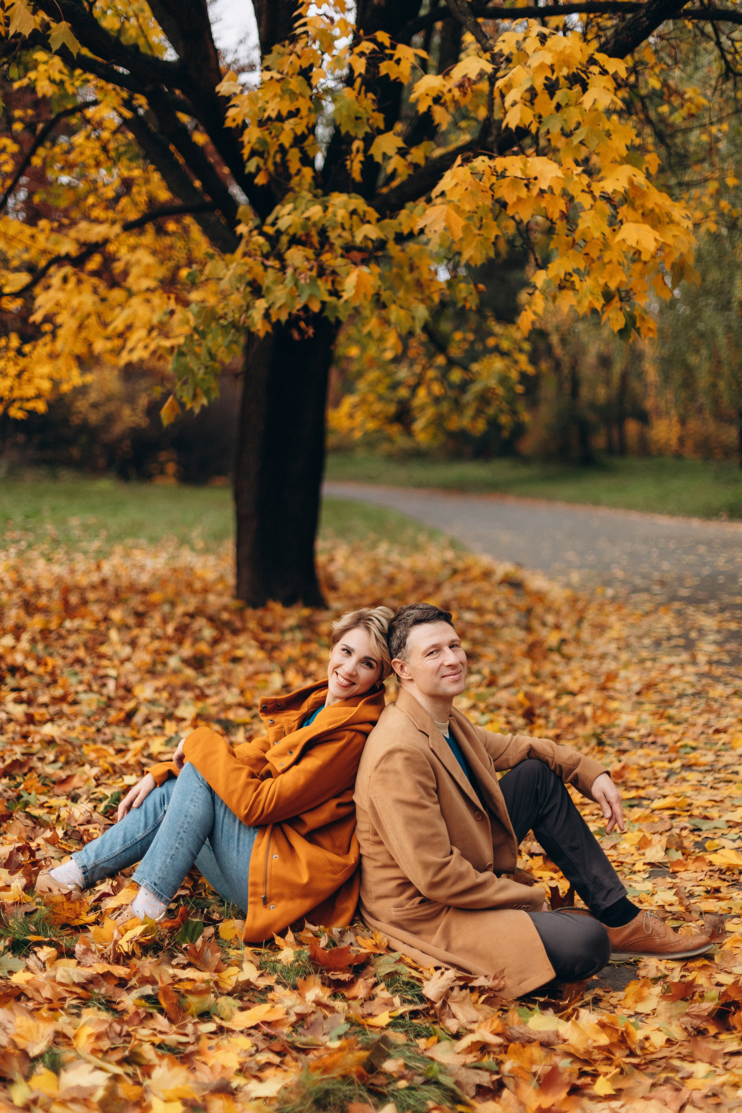 Autumn love. Wedding and Family Photograph