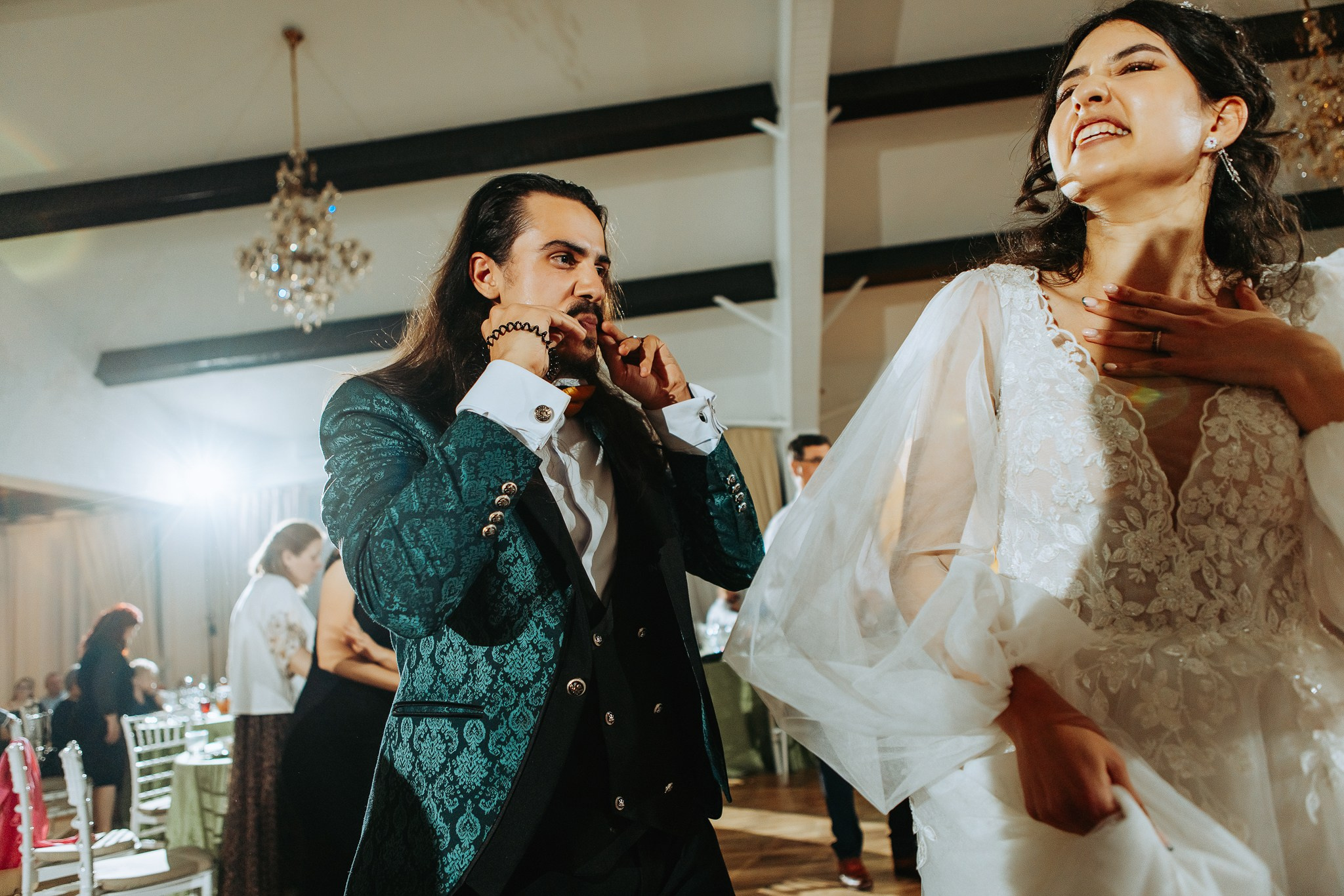 Radu si Diana. Wedding photographer and videographer