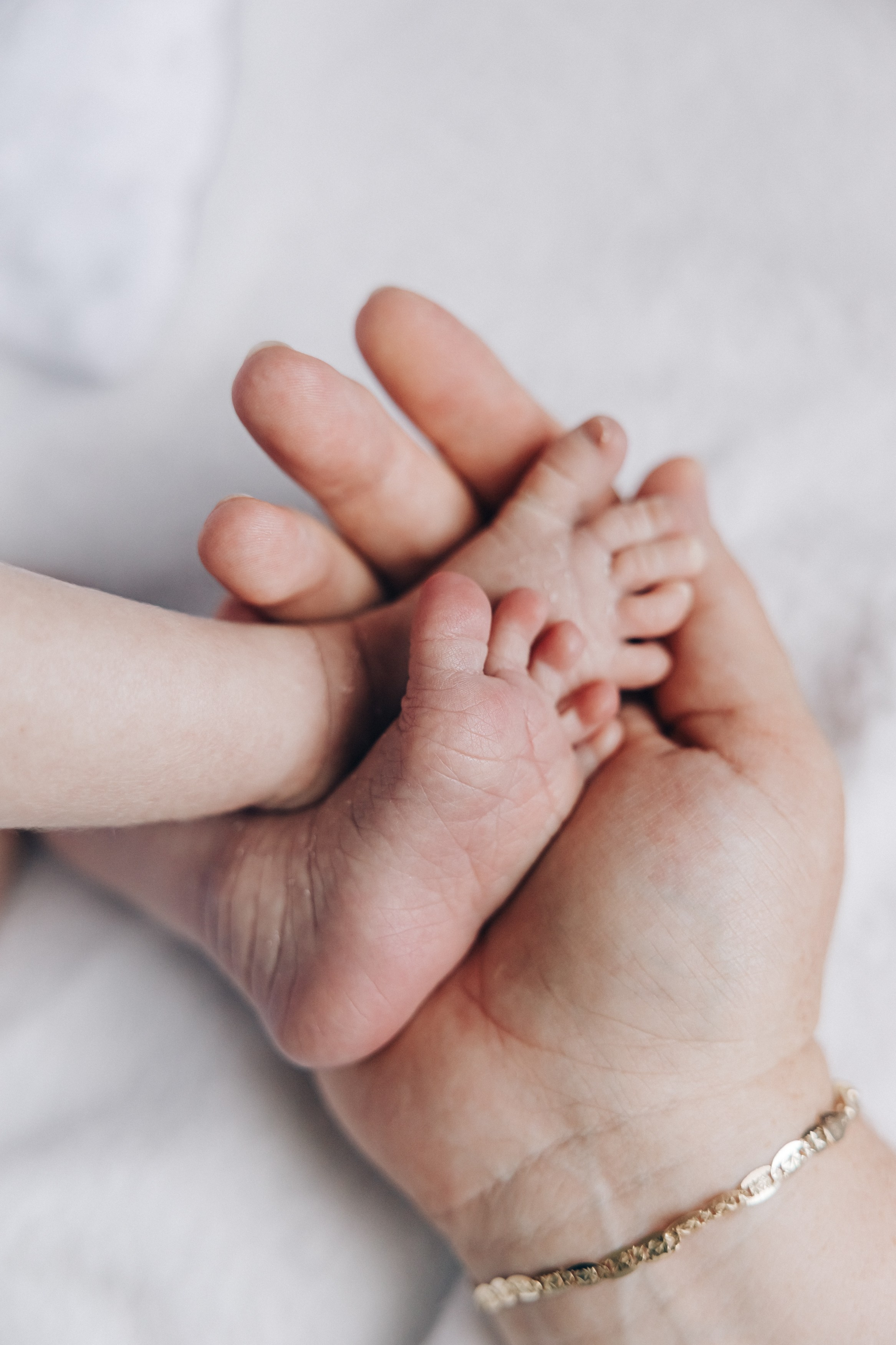 Newborn focení. Lifestyle a rodinná fotografka v Pisku Oxana Telupilova