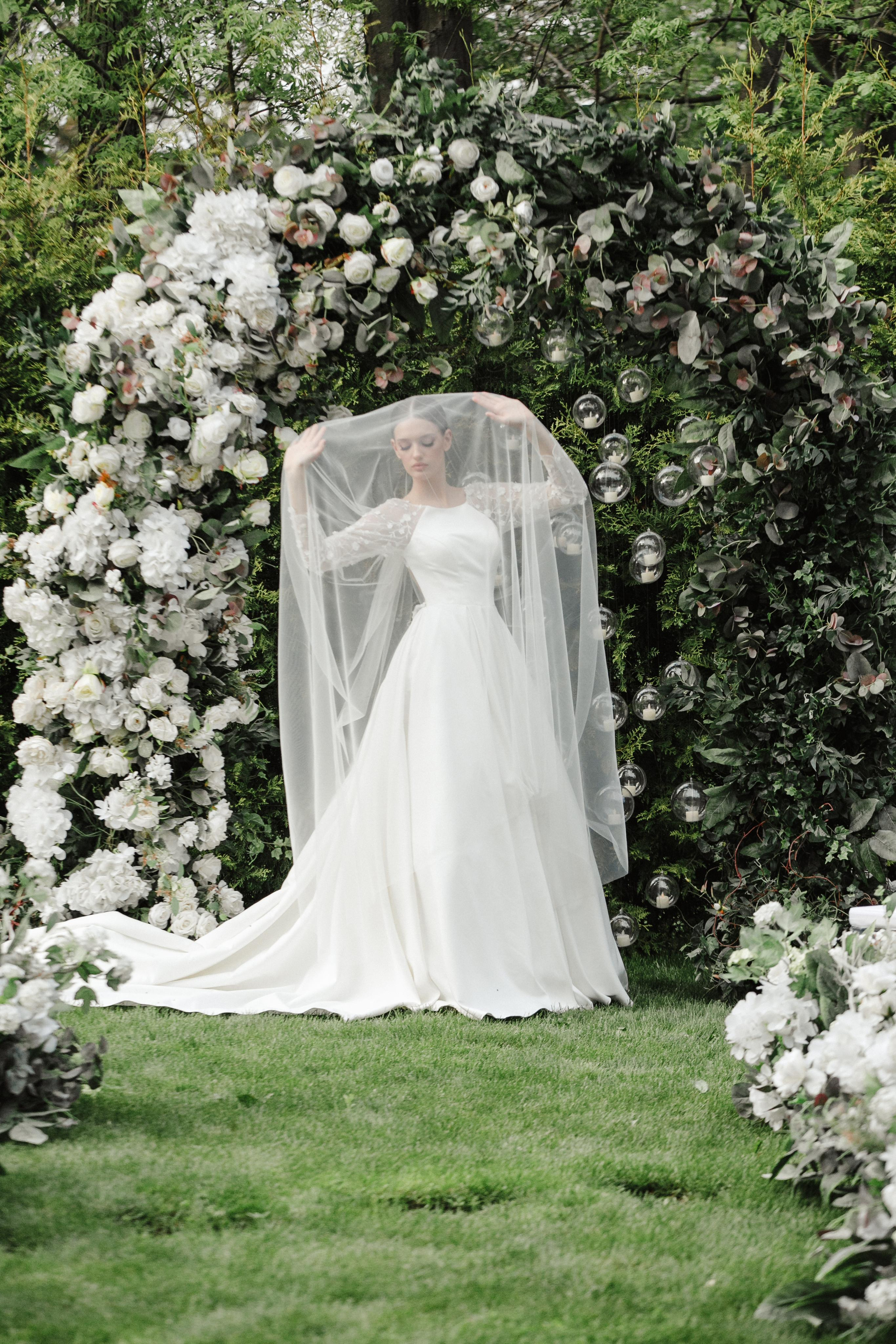 Iurkovski PHOTOGRAPHY in Europe. Luxury destination weddings and events