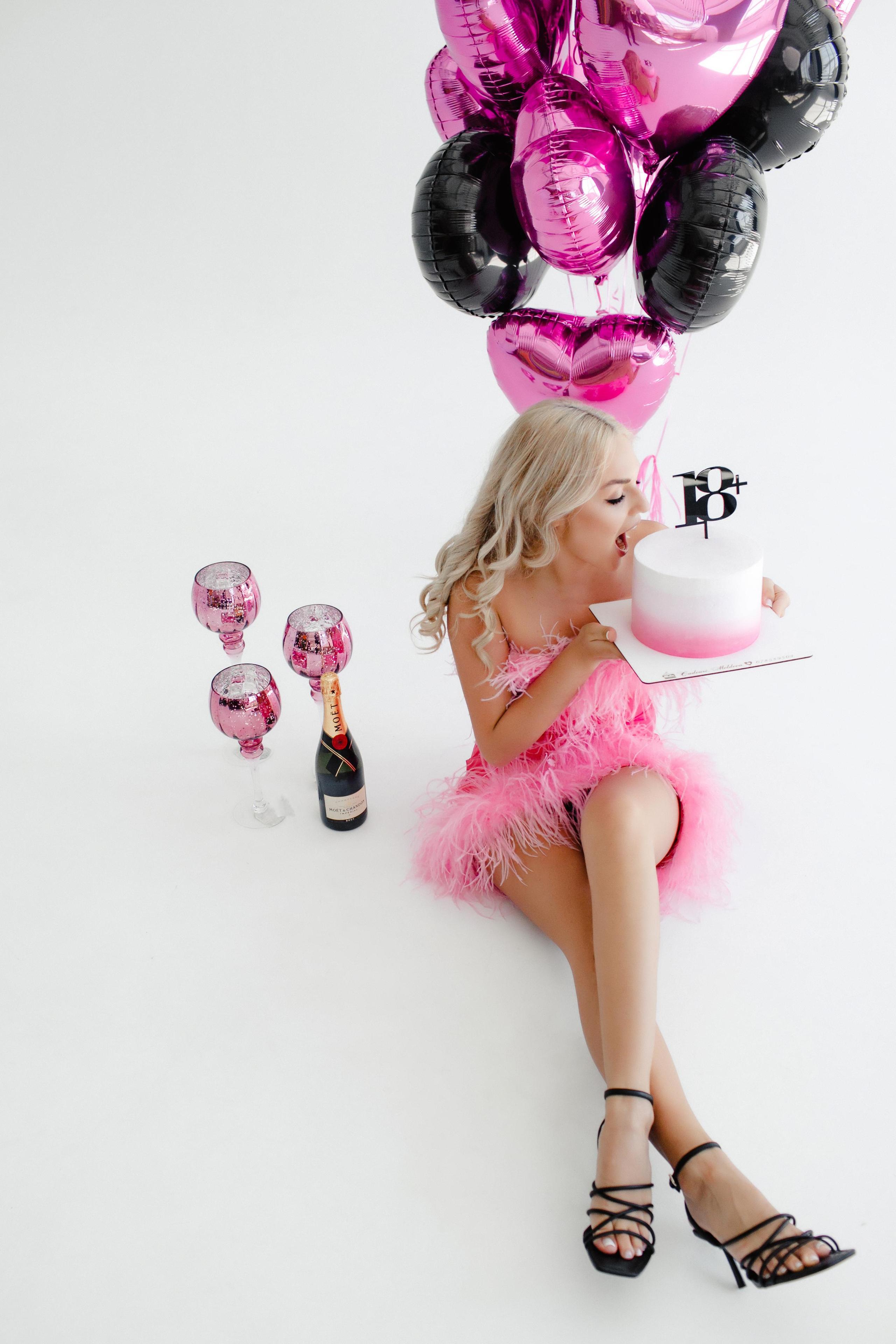 Lady. Iurkovski PHOTOGRAPHY in Europe. Luxury destination weddings and events