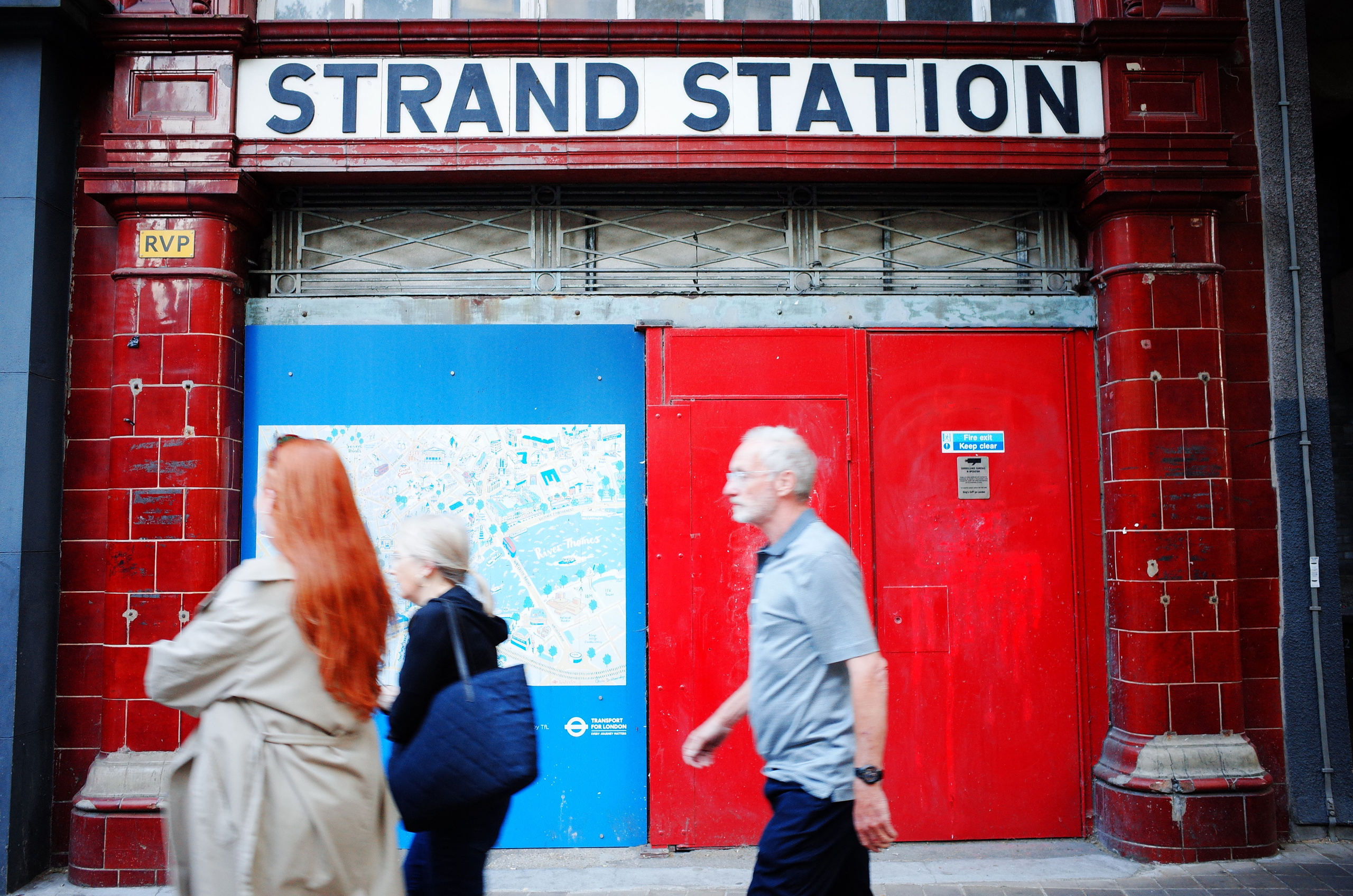 Strand Song. Victoria Dini. Art photography in London / Folkestone, UK