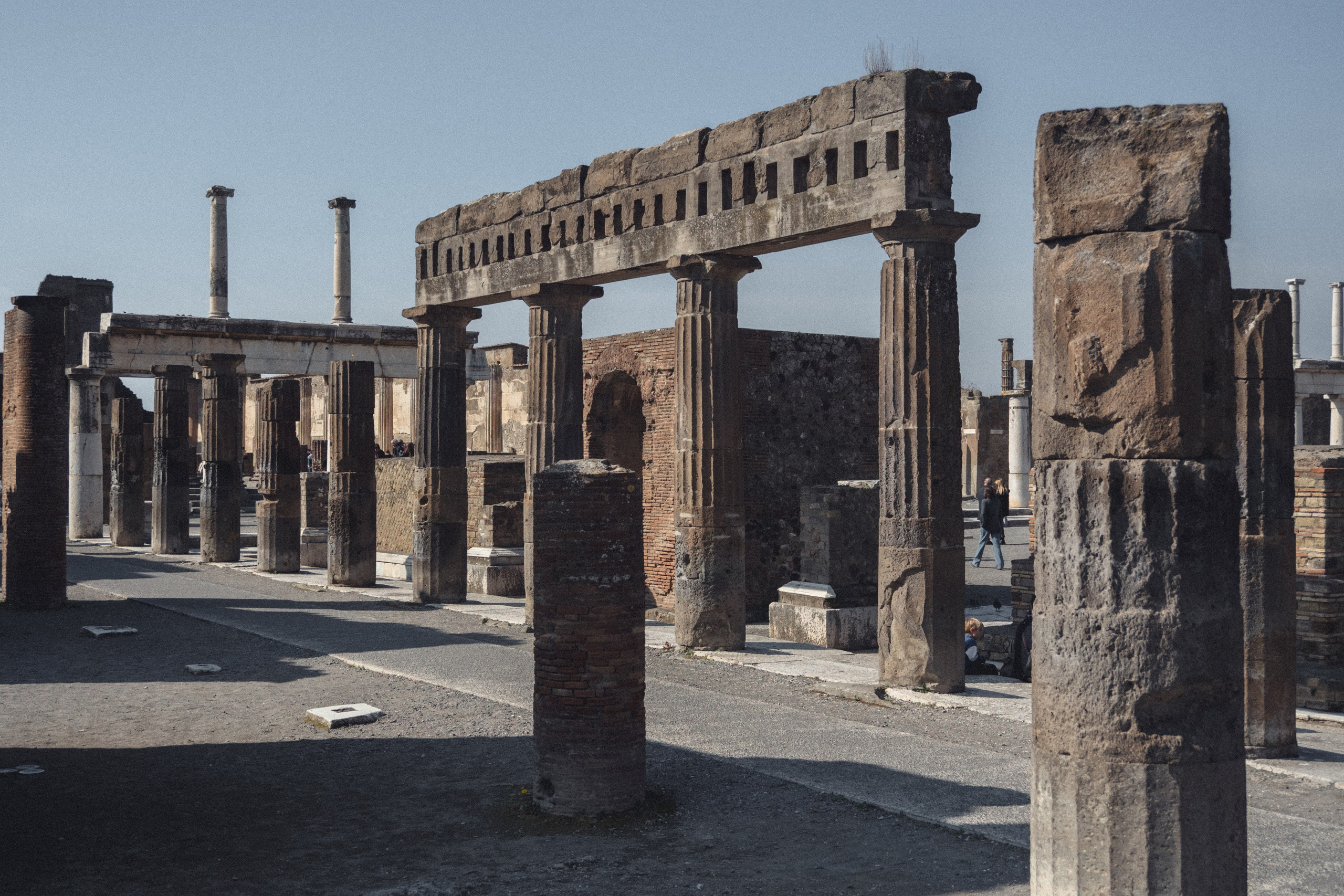 Pompeii. Photographe sur Cote d’Azur. Portraits de familles, couples, enfants, événements