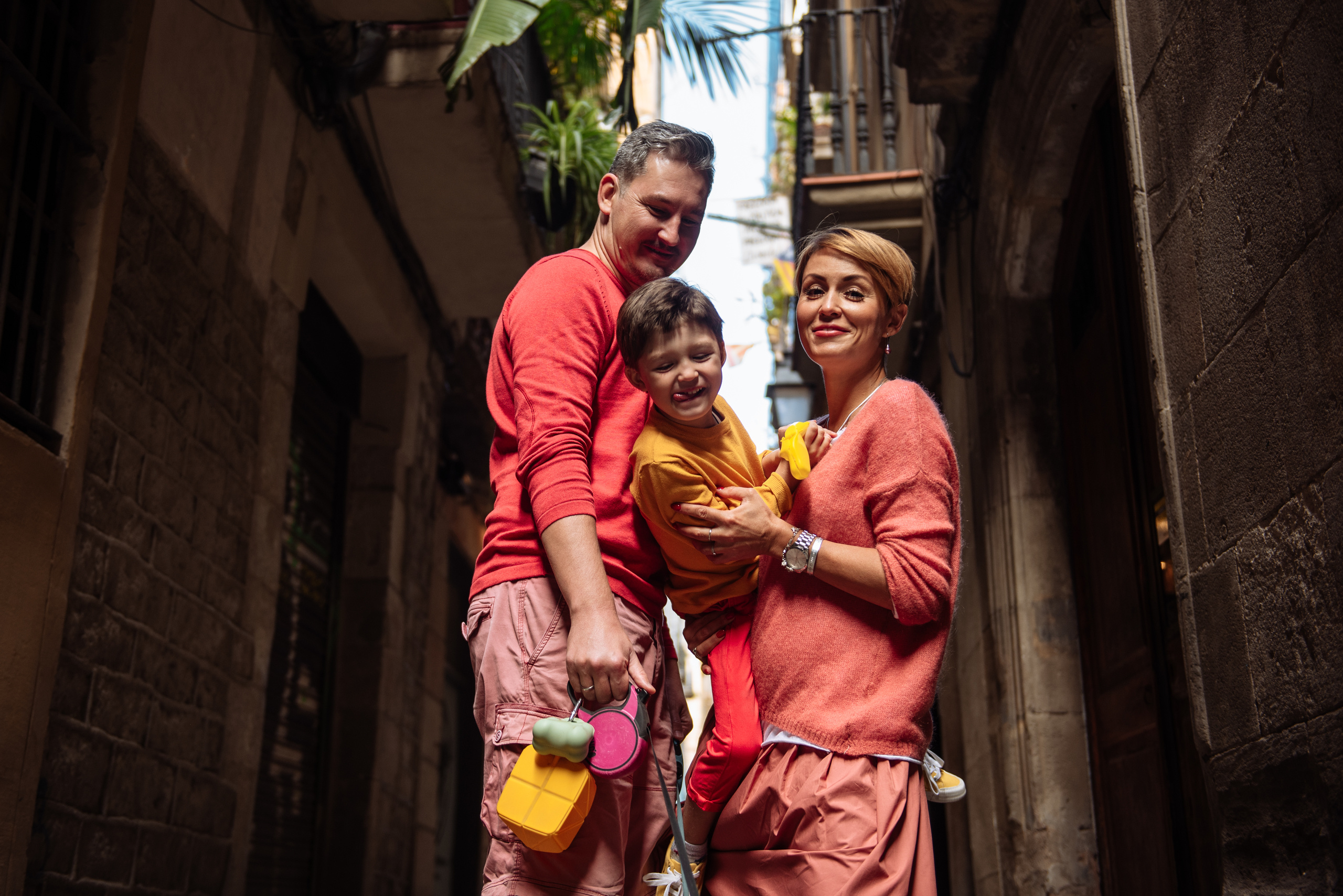 Olga Nail y pequeño Nikó. Professional photography services in Barcelona by Ekaterina Gasanova