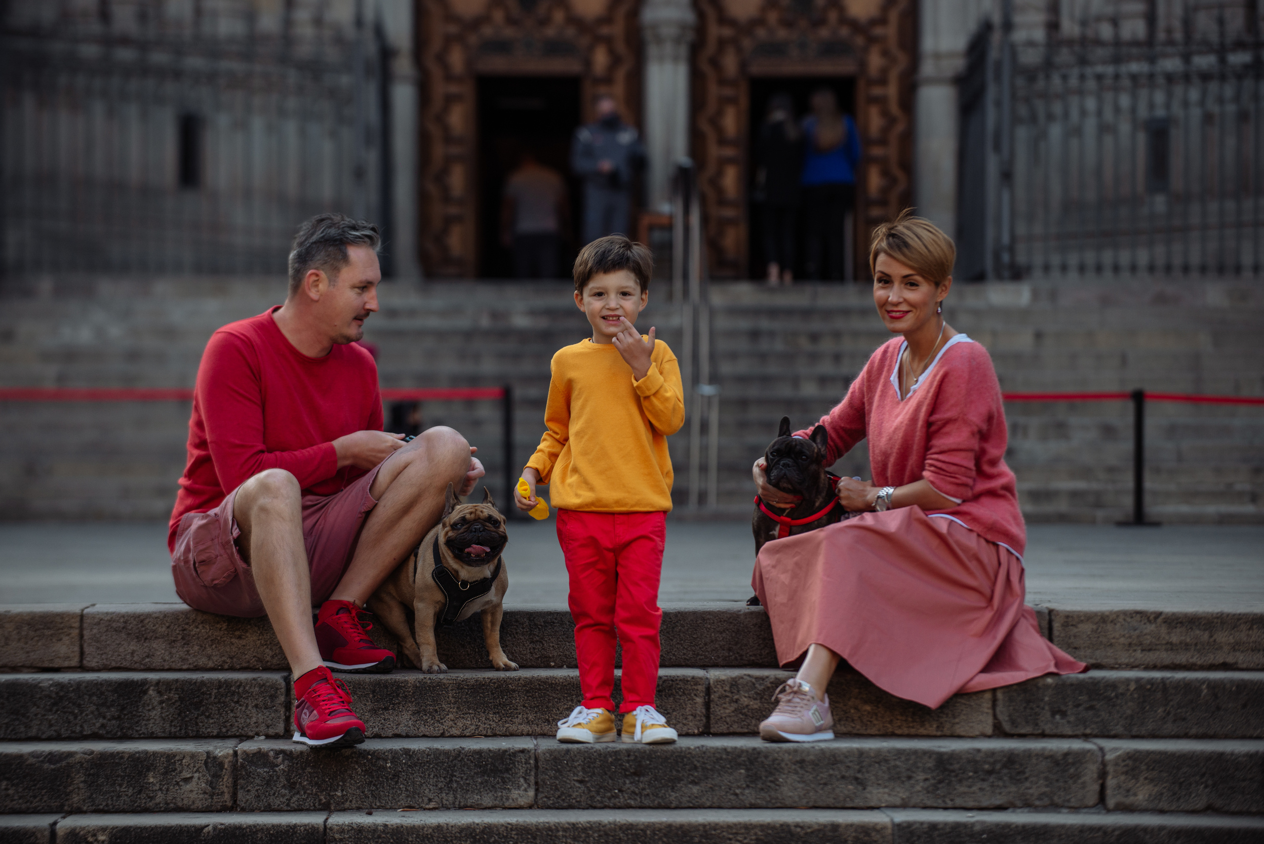 Olga Nail y pequeño Nikó. Professional photography services in Barcelona by Ekaterina Gasanova