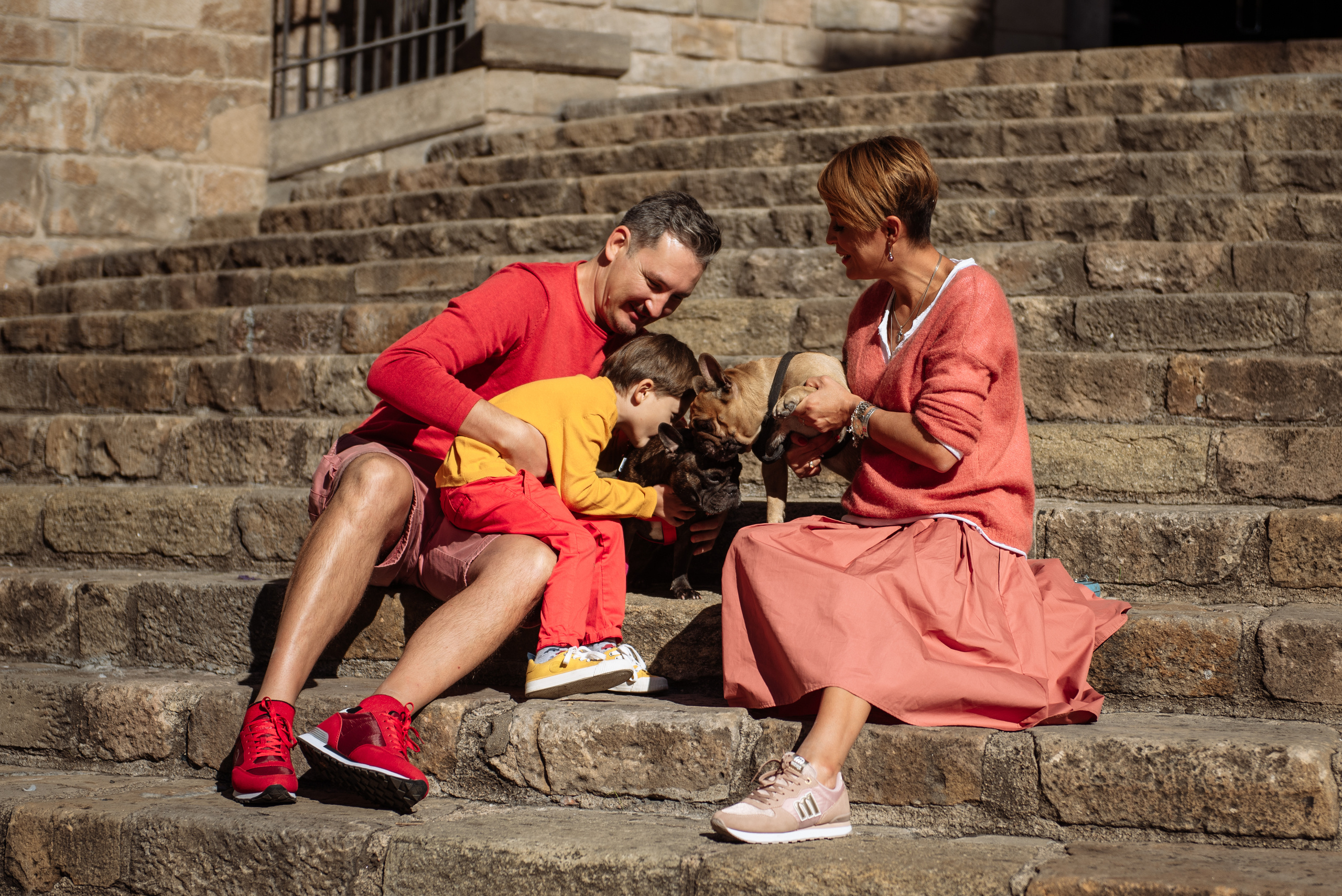 Olga Nail y pequeño Nikó. Professional photography services in Barcelona by Ekaterina Gasanova