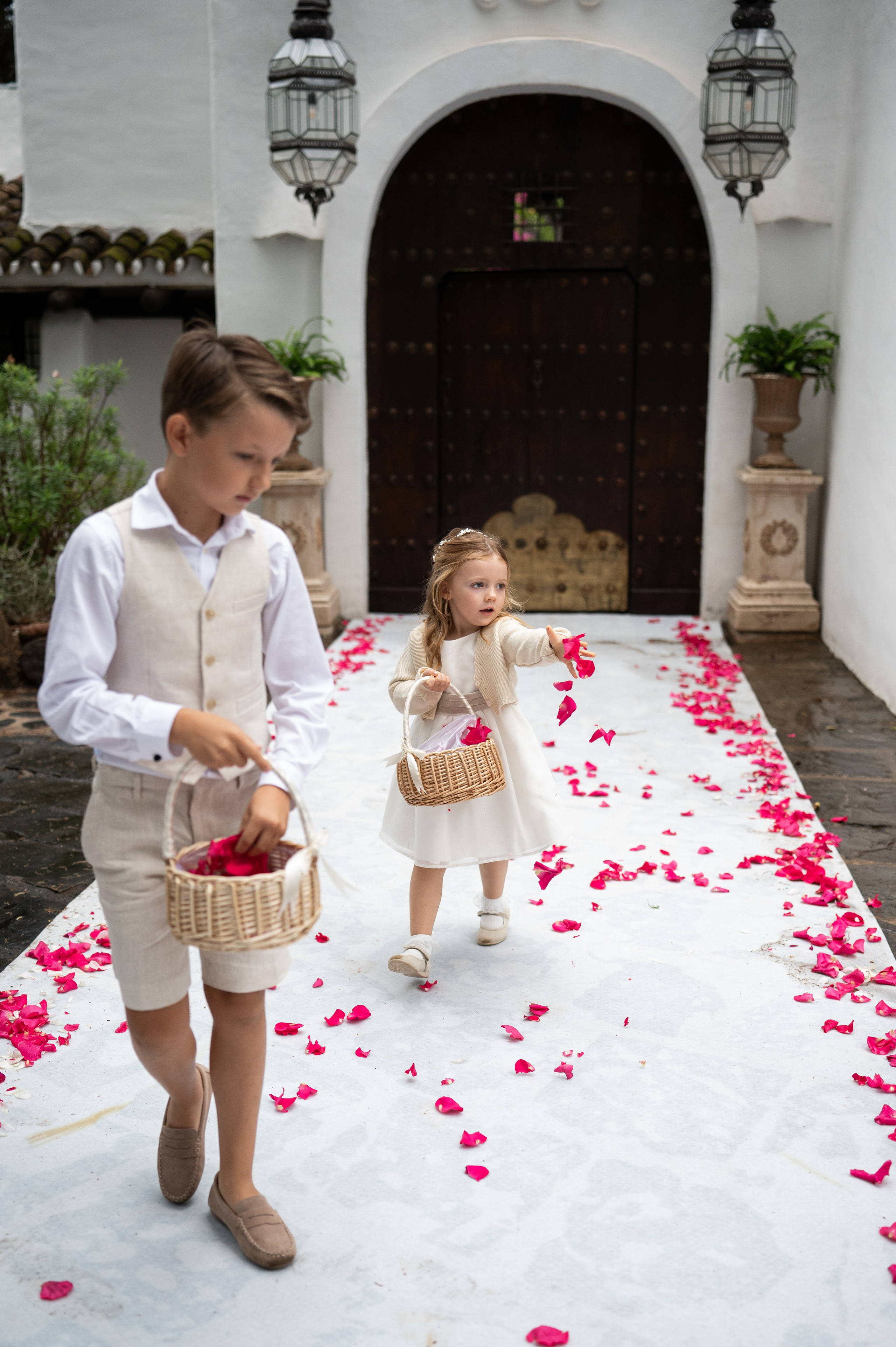 Nico & Mira. Wedding photographer in Spain
