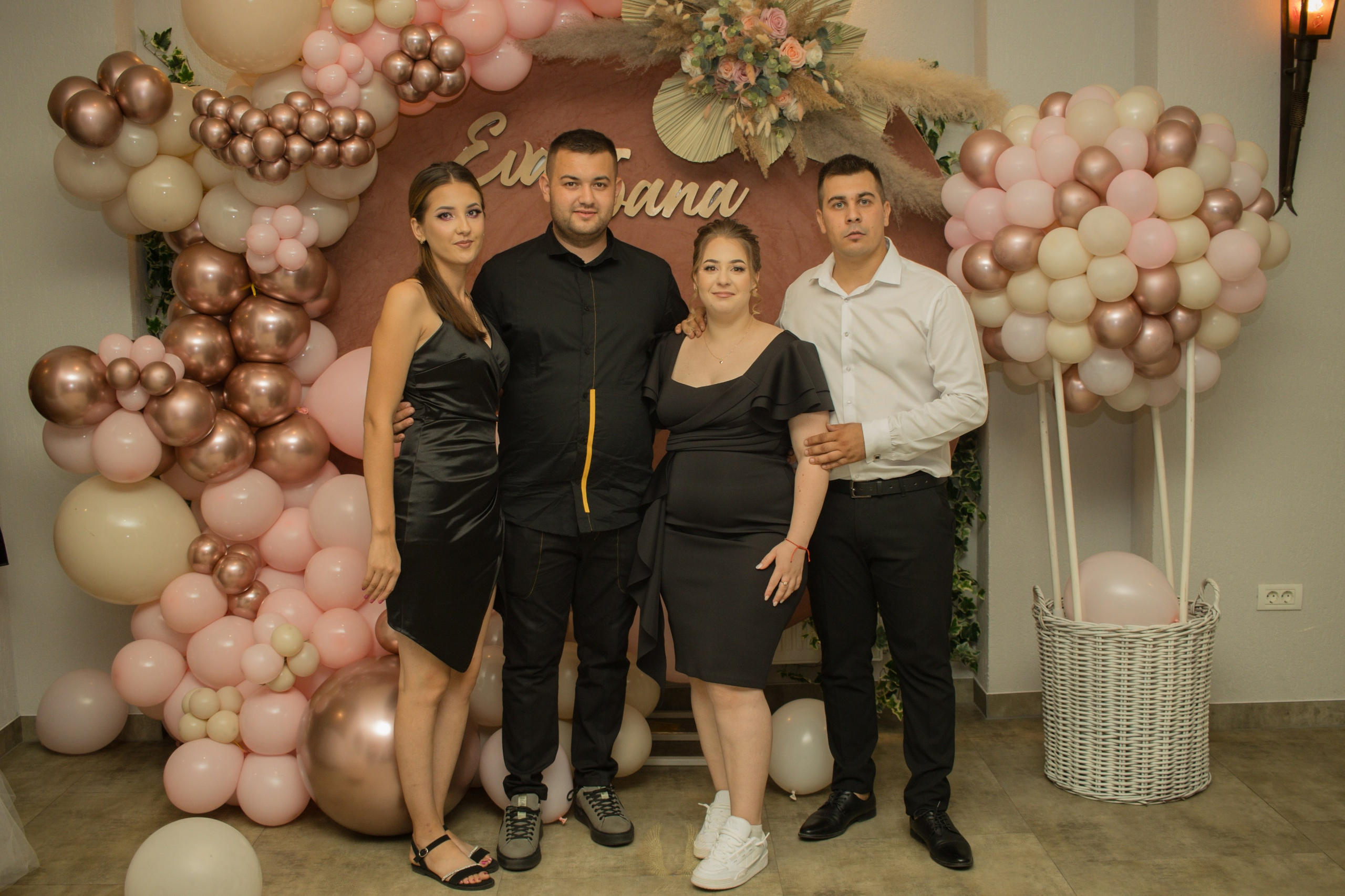 Eva Ioana. Fotograf si videograf — evenimente si studio