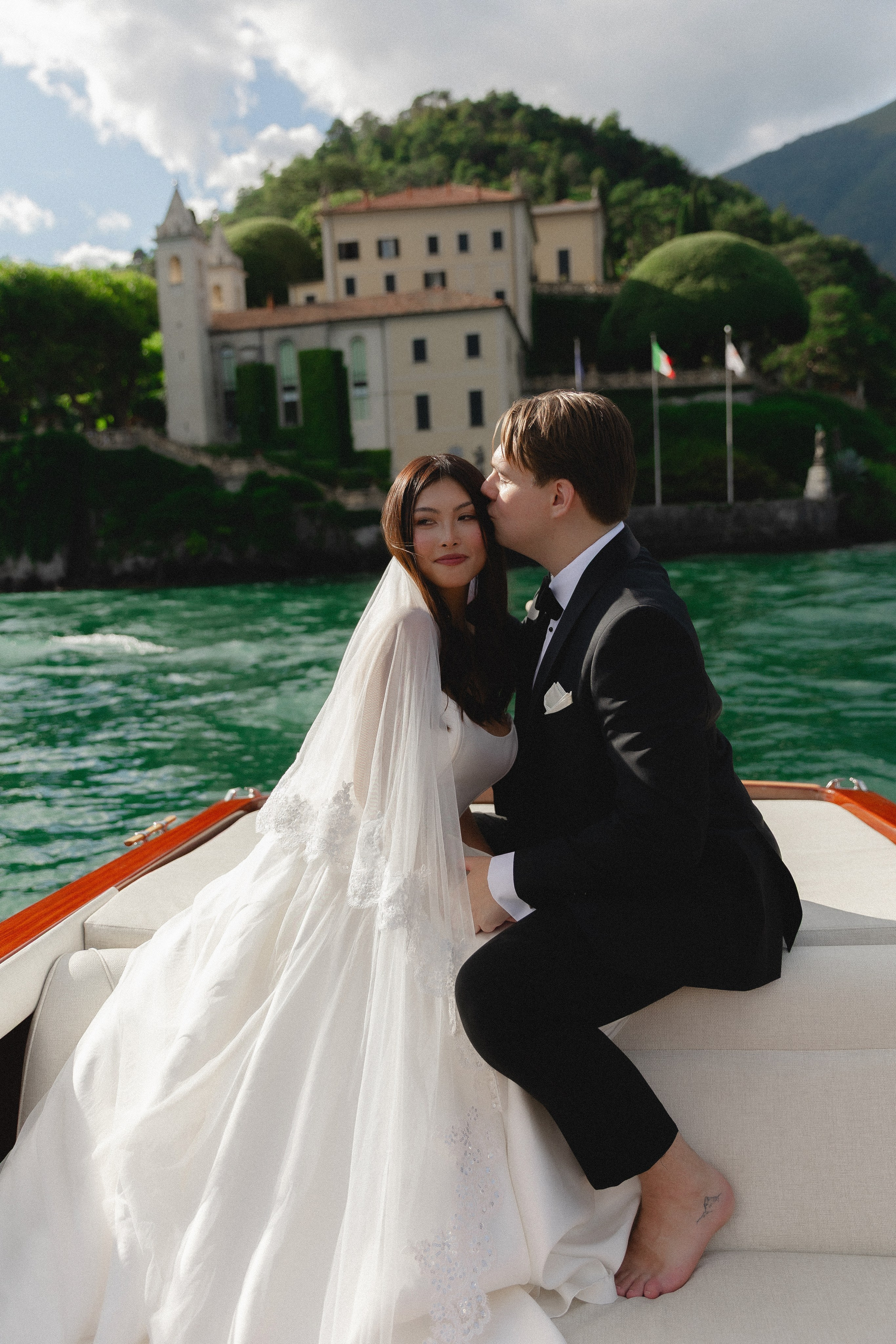 Lily & Zach, Villa del Balbianello. Photographer in Italy Anna Linnik