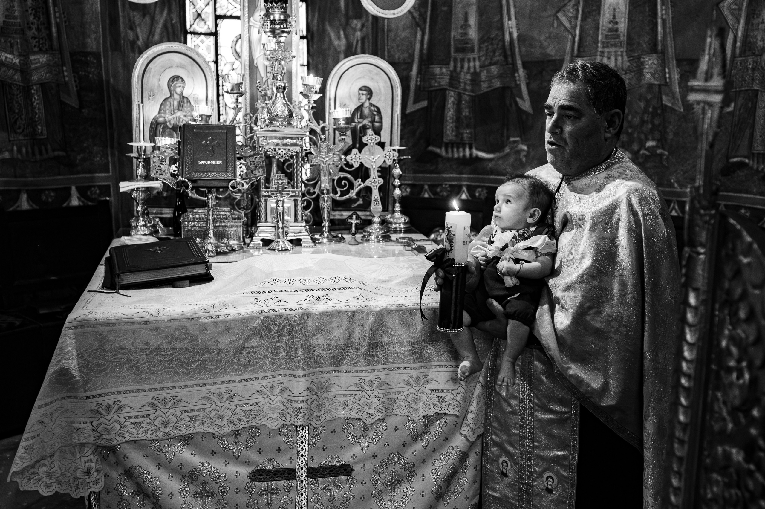 Eduard Ayan. Mugurel Olteanu Fotograf