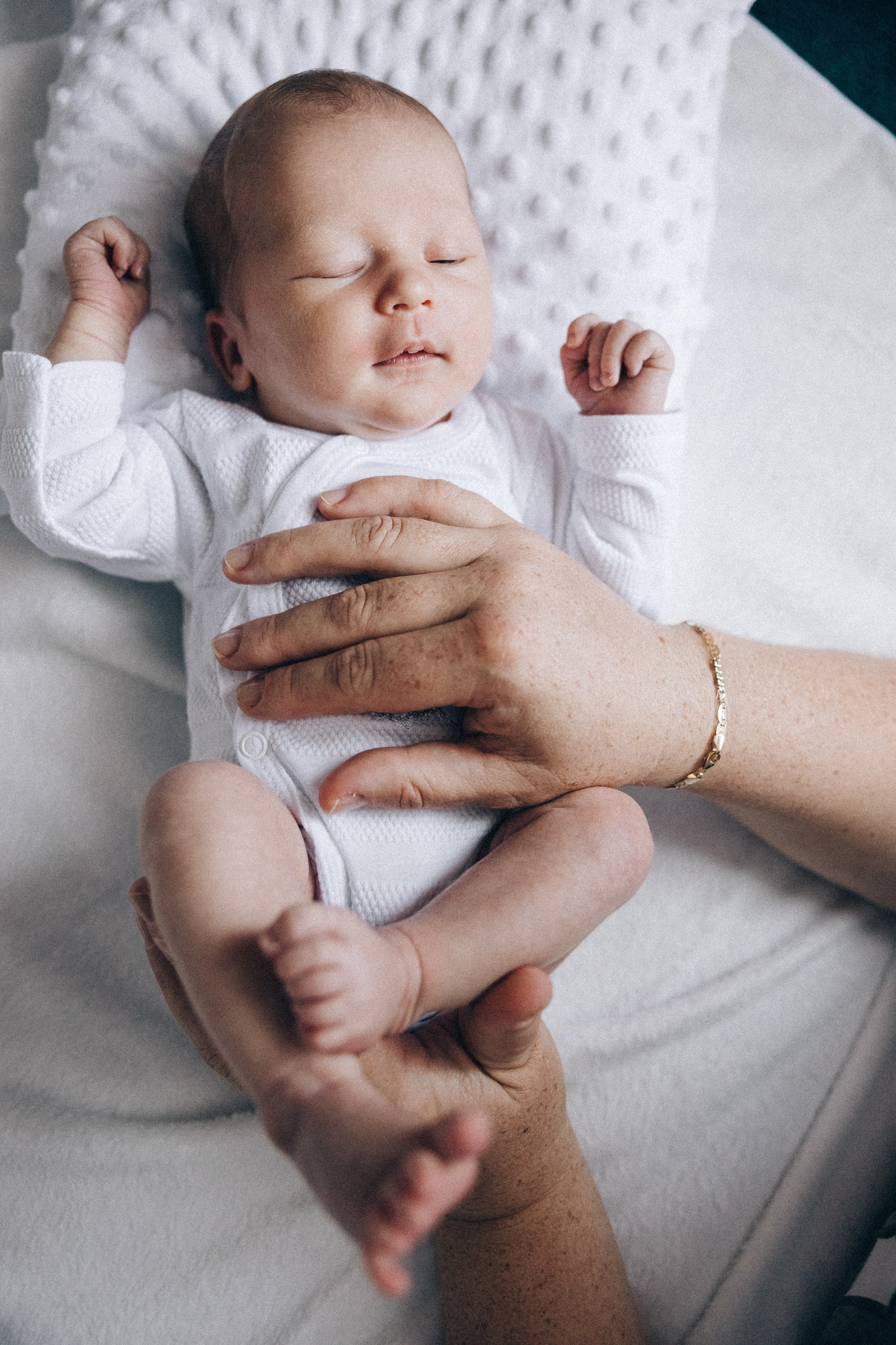 Newborn focení. Lifestyle a rodinná fotografka v Pisku Oxana Telupilova