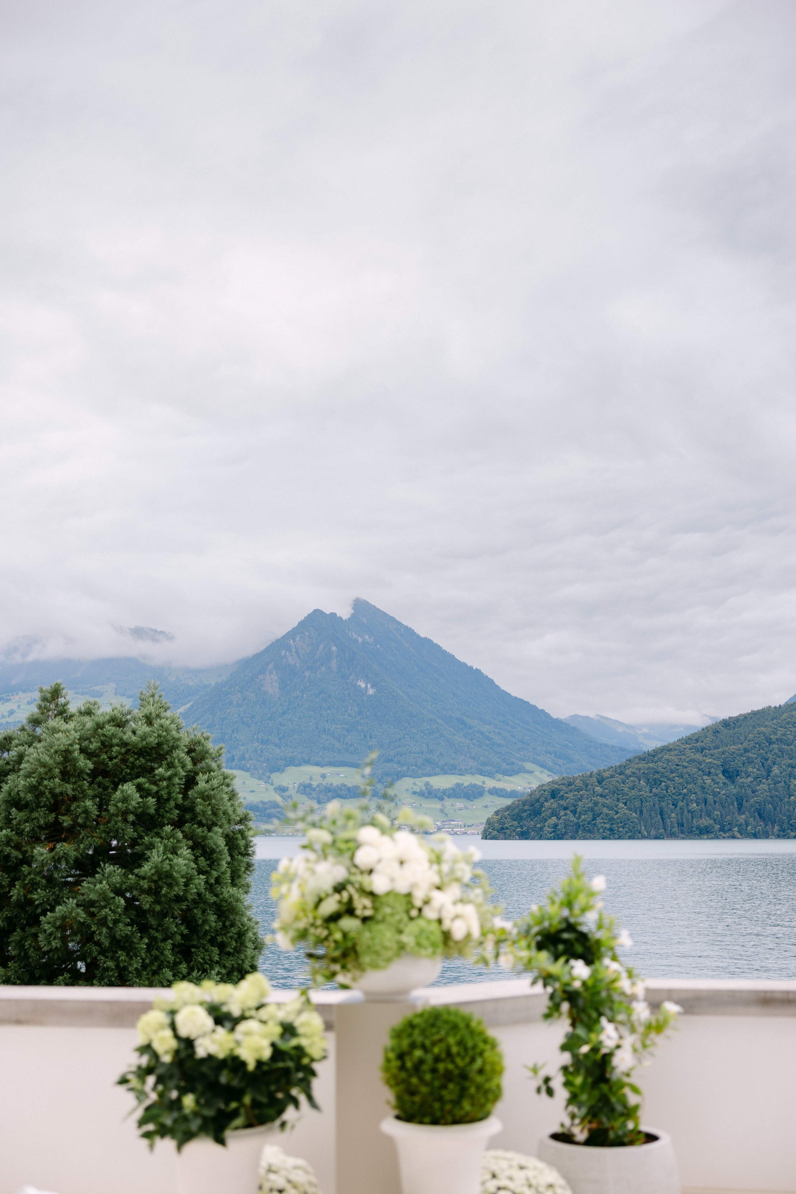 Intimate wedding at Parkhotel Vitznau on Lake Lucerne. Wedding and Family Photographer Switzerland and Italy. Valeria Diaz