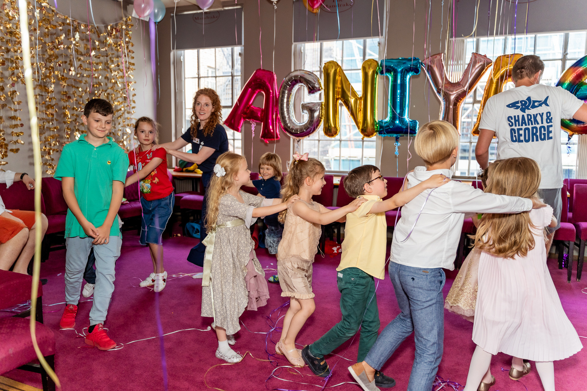 Детский день рождения. Professional garden design and photography services in London