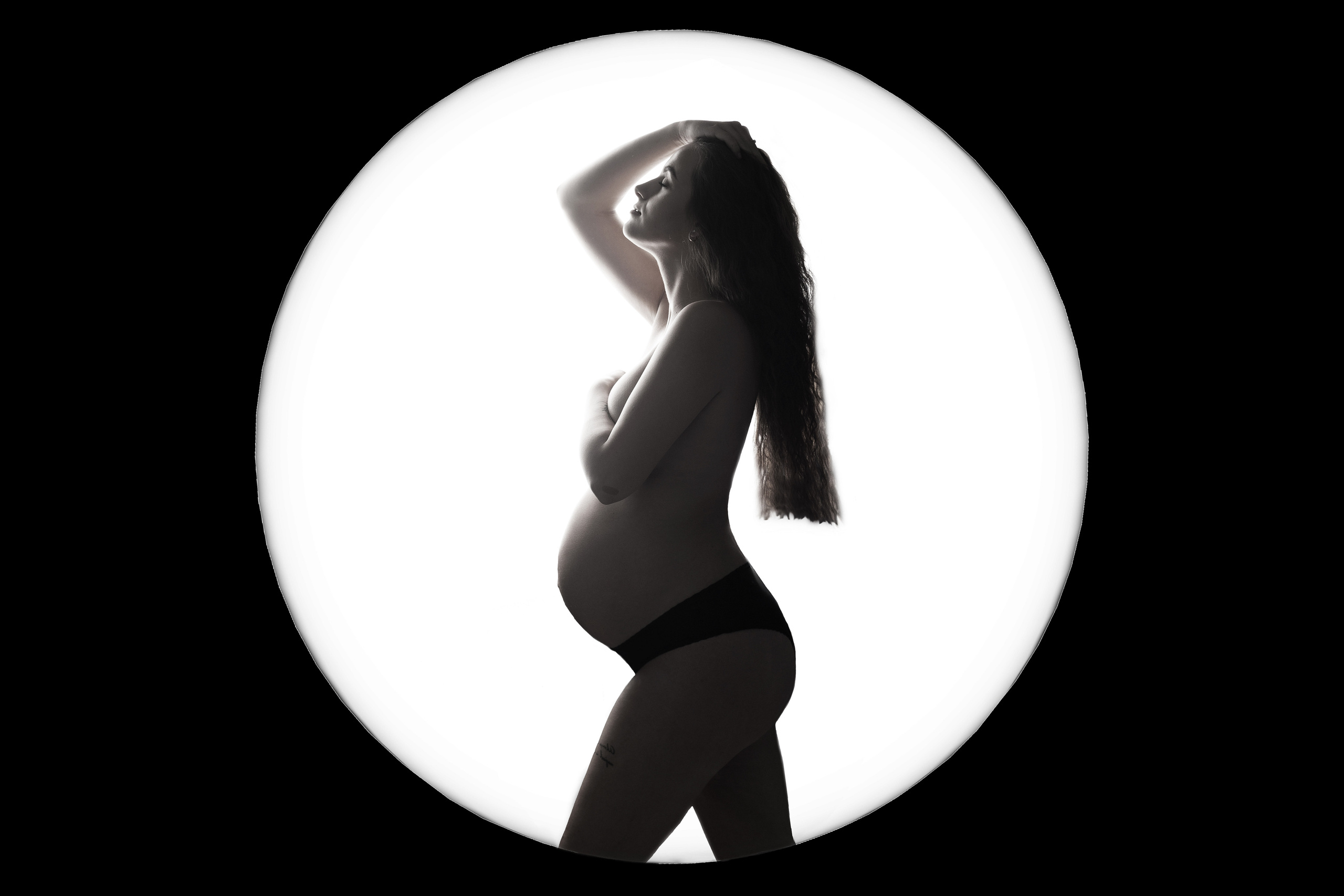 BABYBAUCH. Neugeboren und Babybauchfotoshooting in Cloppenburg