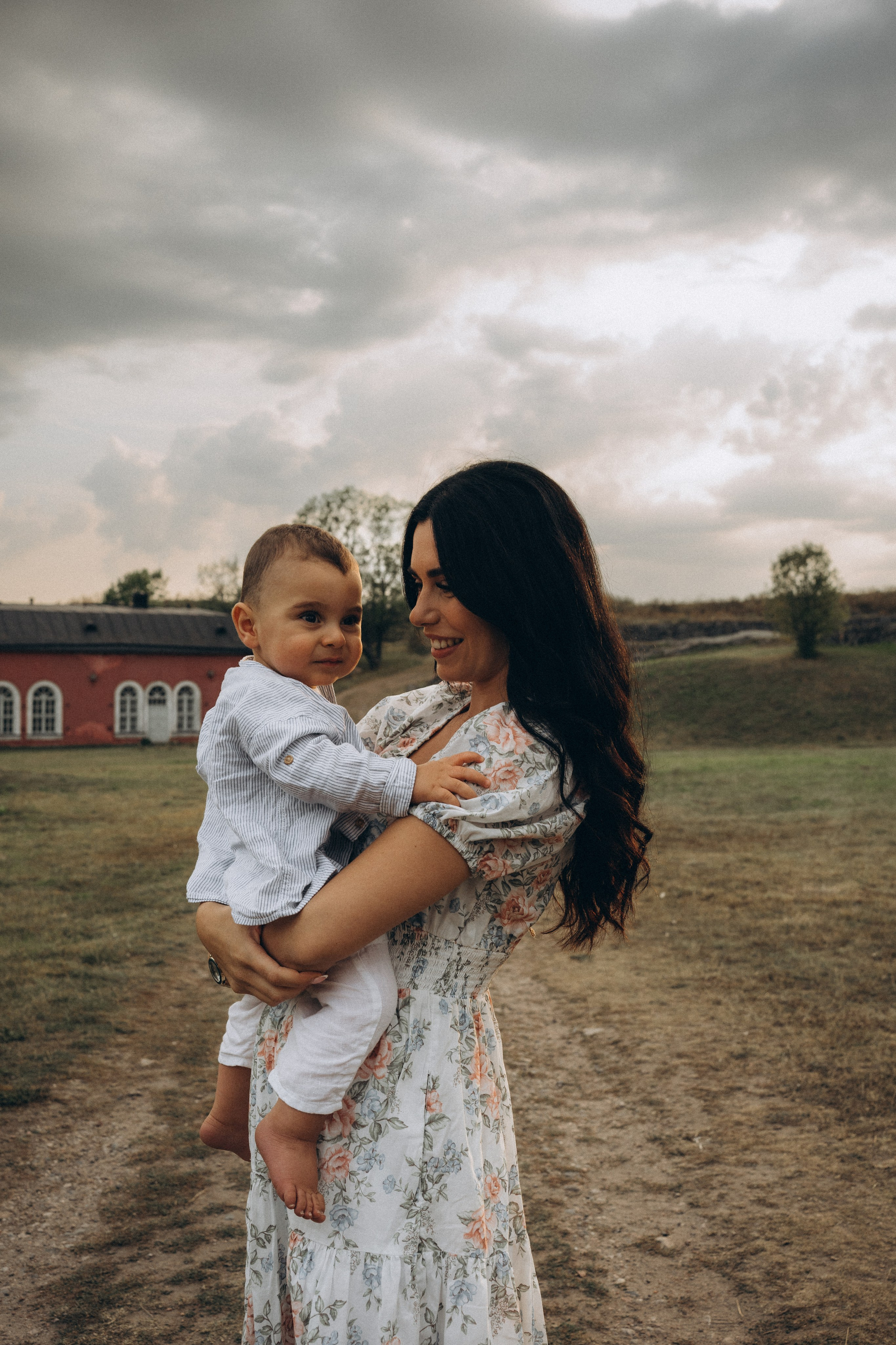 Summer. Wedding and portrait photographer in Helsinki Vickan O