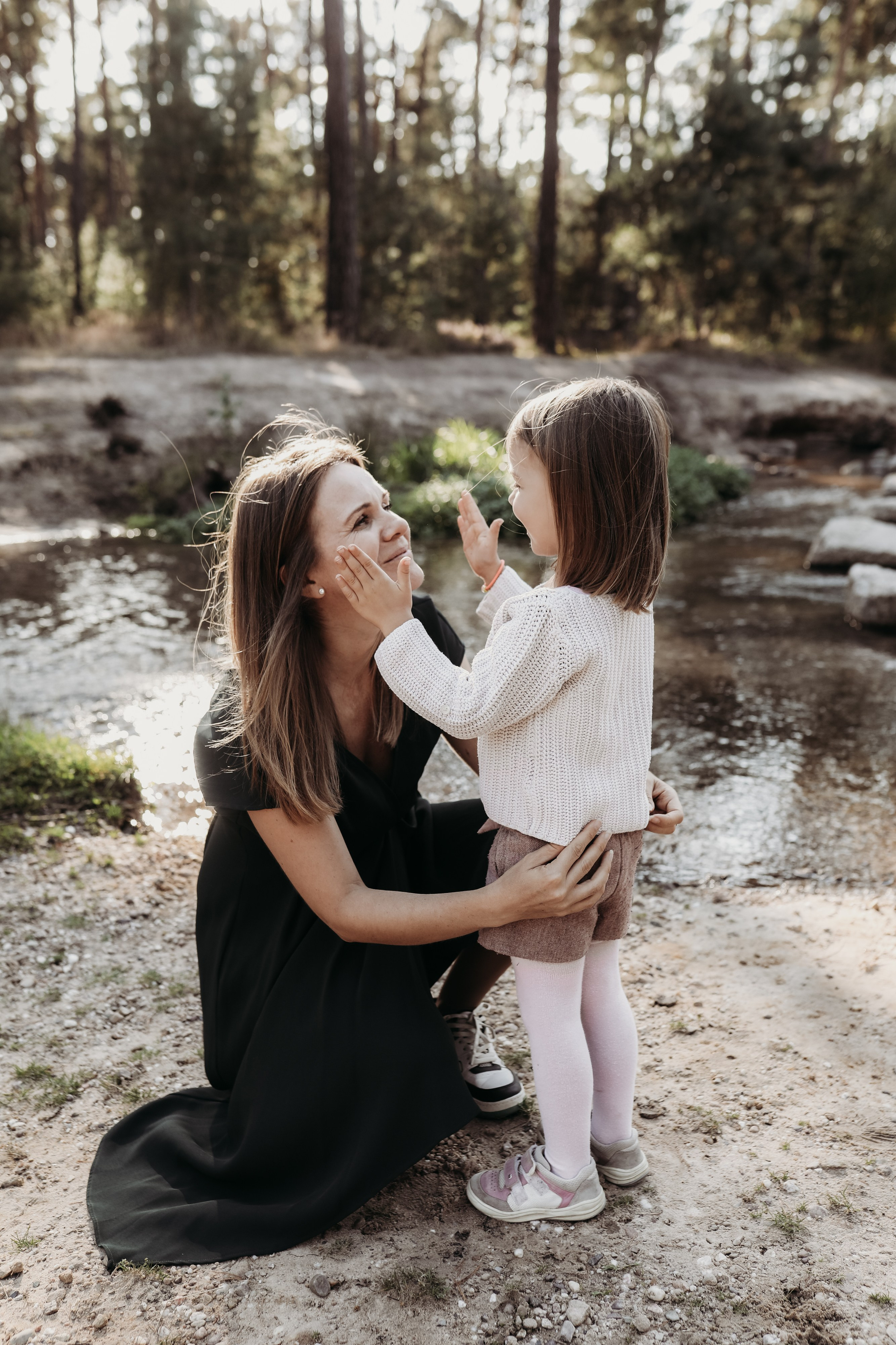 Family Fotoshooting authentisch in Haßloch. Hochzeitsfotograf und Familienfotograf in Neustadt an der Weinstraße, Haßloch, Ludwigshafen, Speyer und Landau - Ekaterina Seoud