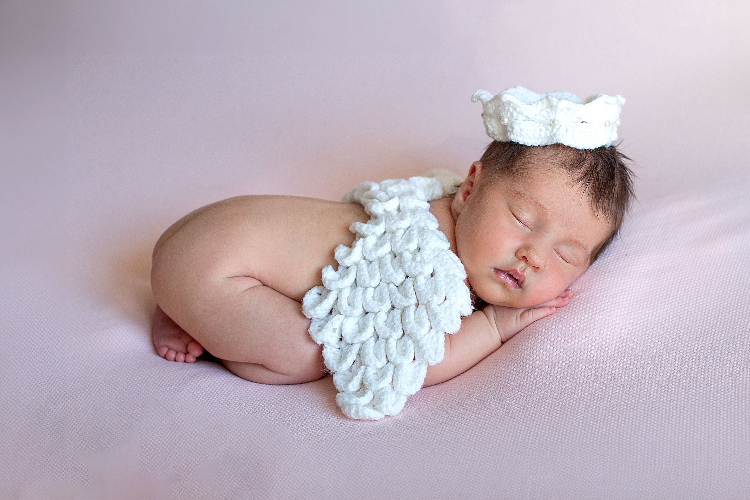 Newborn классическая. Детский и семейный фотограф в г. Бельцы