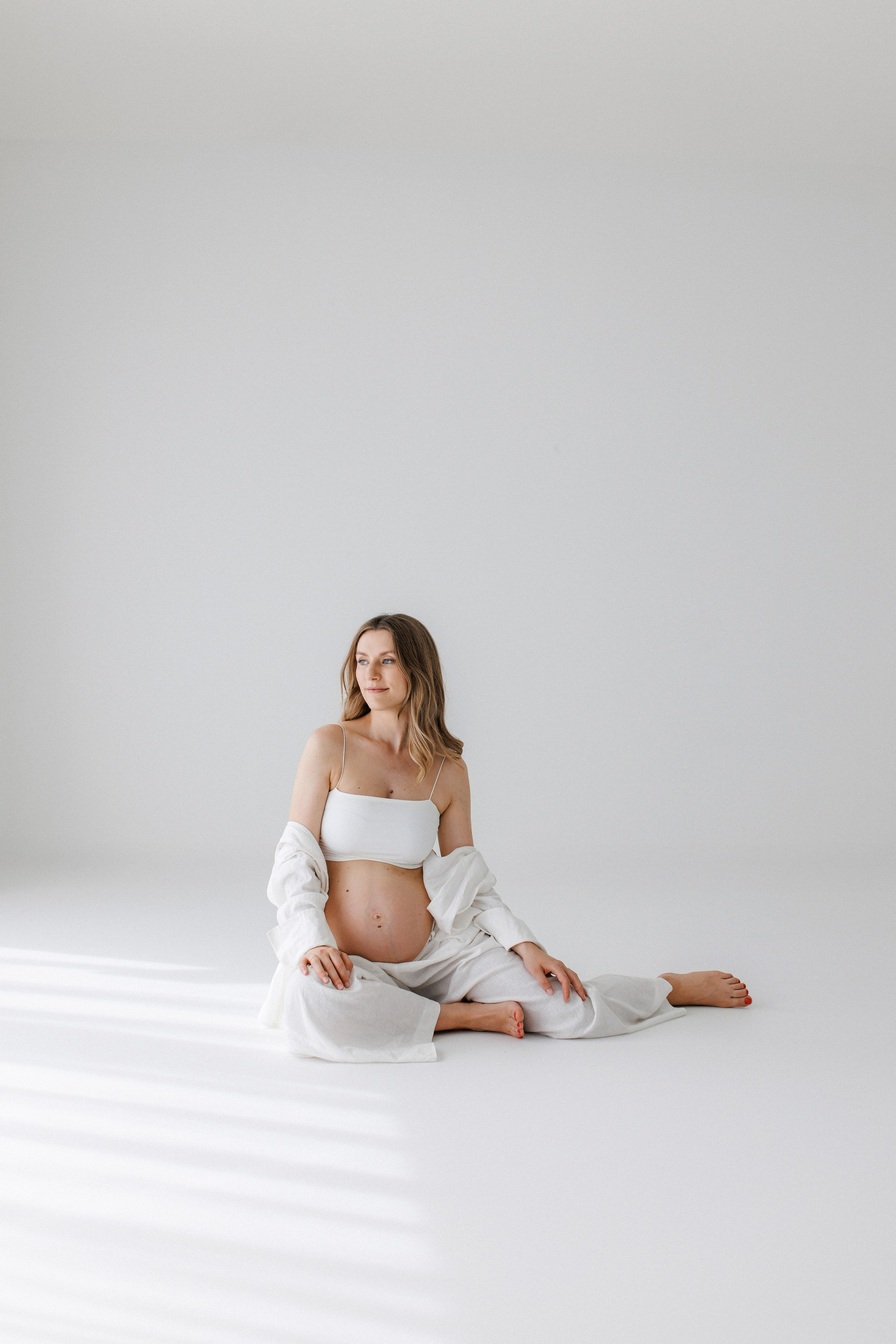 Schwangerschaftsfotografie in der Schweiz — Natürliche & lebendige Babybauchfotos in Zürich & Uster. Wedding and Family Photographer Switzerland and Italy. Valeria Diaz