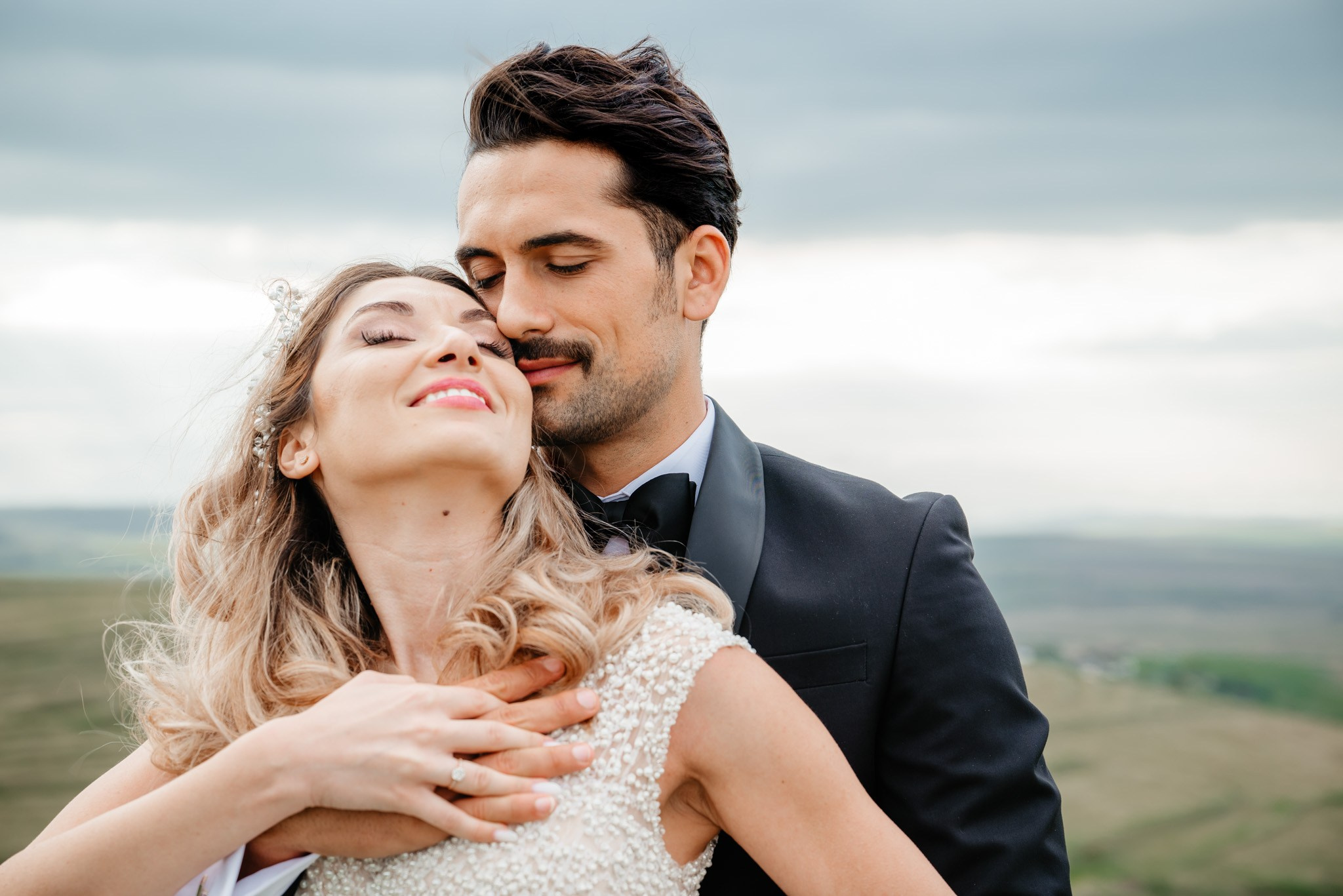 Alexandra & Robert. Www.besttalesstudio.com