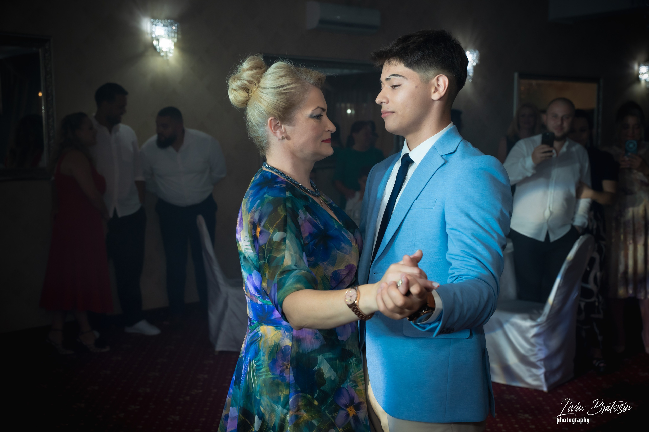 RĂZVAN. RRStudio — Fotograf evenimente