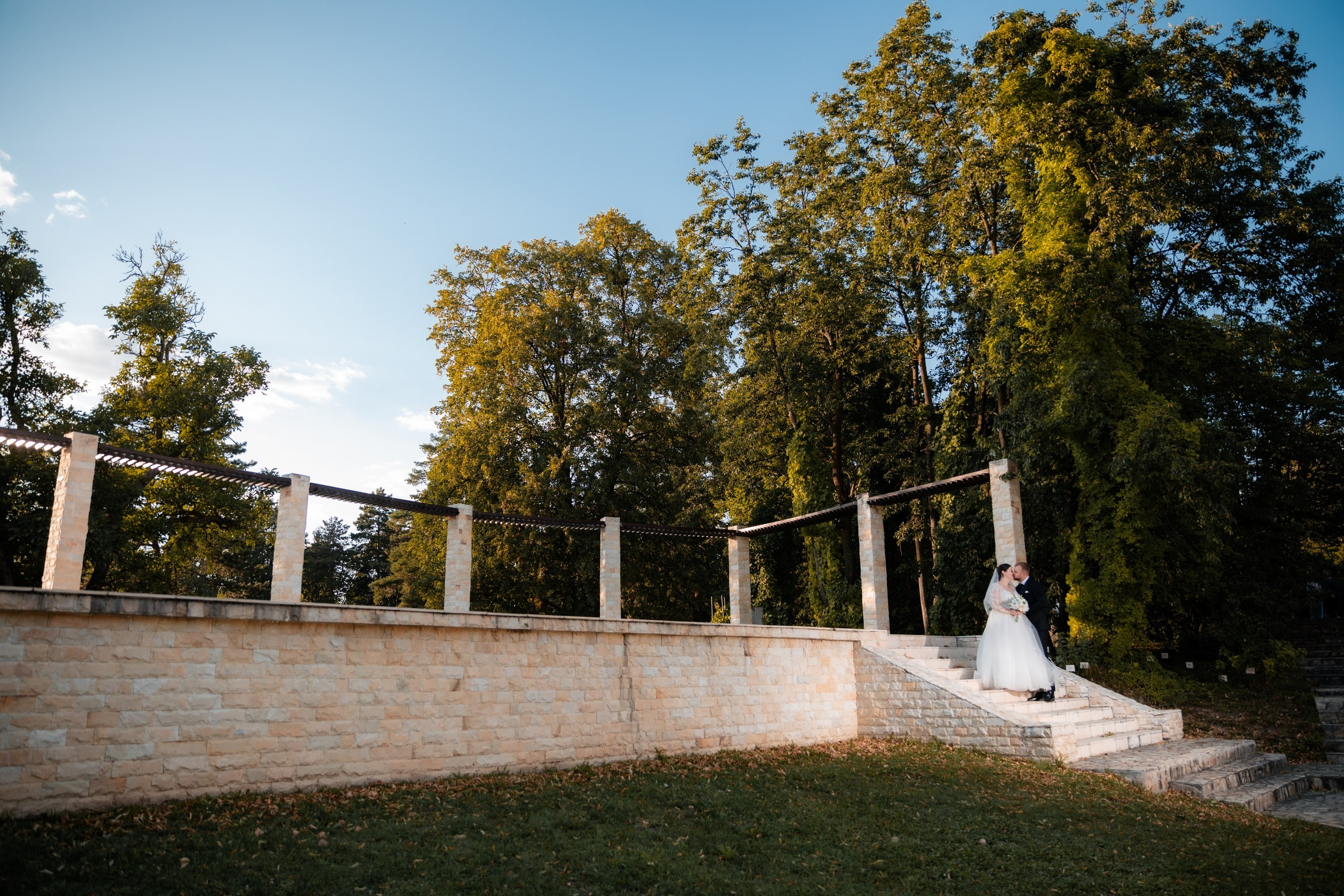 servicii foto. servicii foto Botoșani. servicii foto video Botoșani. fotograf nunta. fotograf evenimente. fotograf nunta Botoșani. Alin chirila. Alin chirila fotograf. Alinofotostudio.- Mire și mireasă – Sergiu & Liliana – ziua nunții, 2024  - Emoții în ziua nunții – Sergiu și Liliana  - Dansul mirilor – fotografie artistică nuntă 2024  - Sedinta foto romantică în natură – Sergiu & Liliana  - Rochia de mireasă și detalii de nuntă elegante