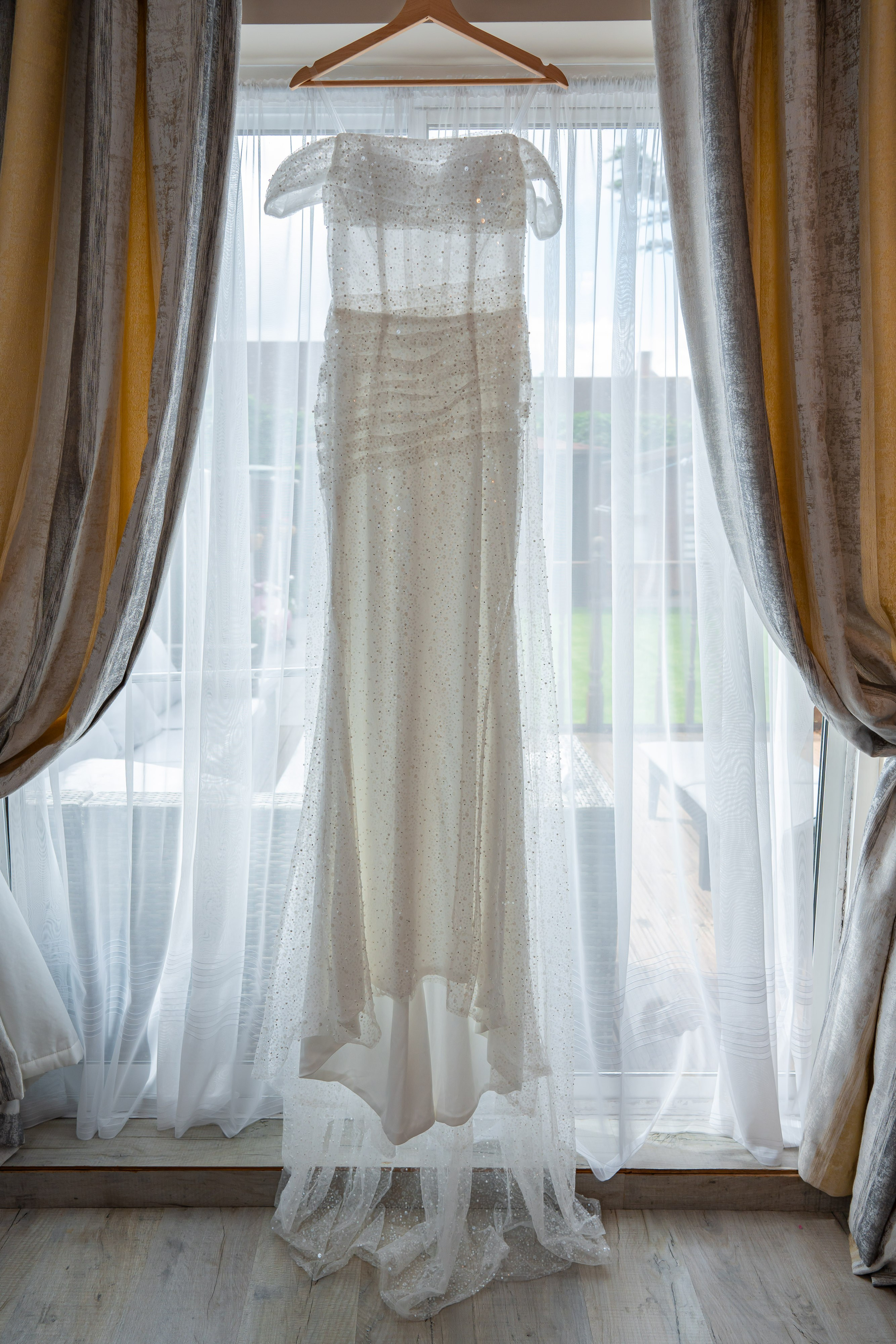 Weddings/Engagements