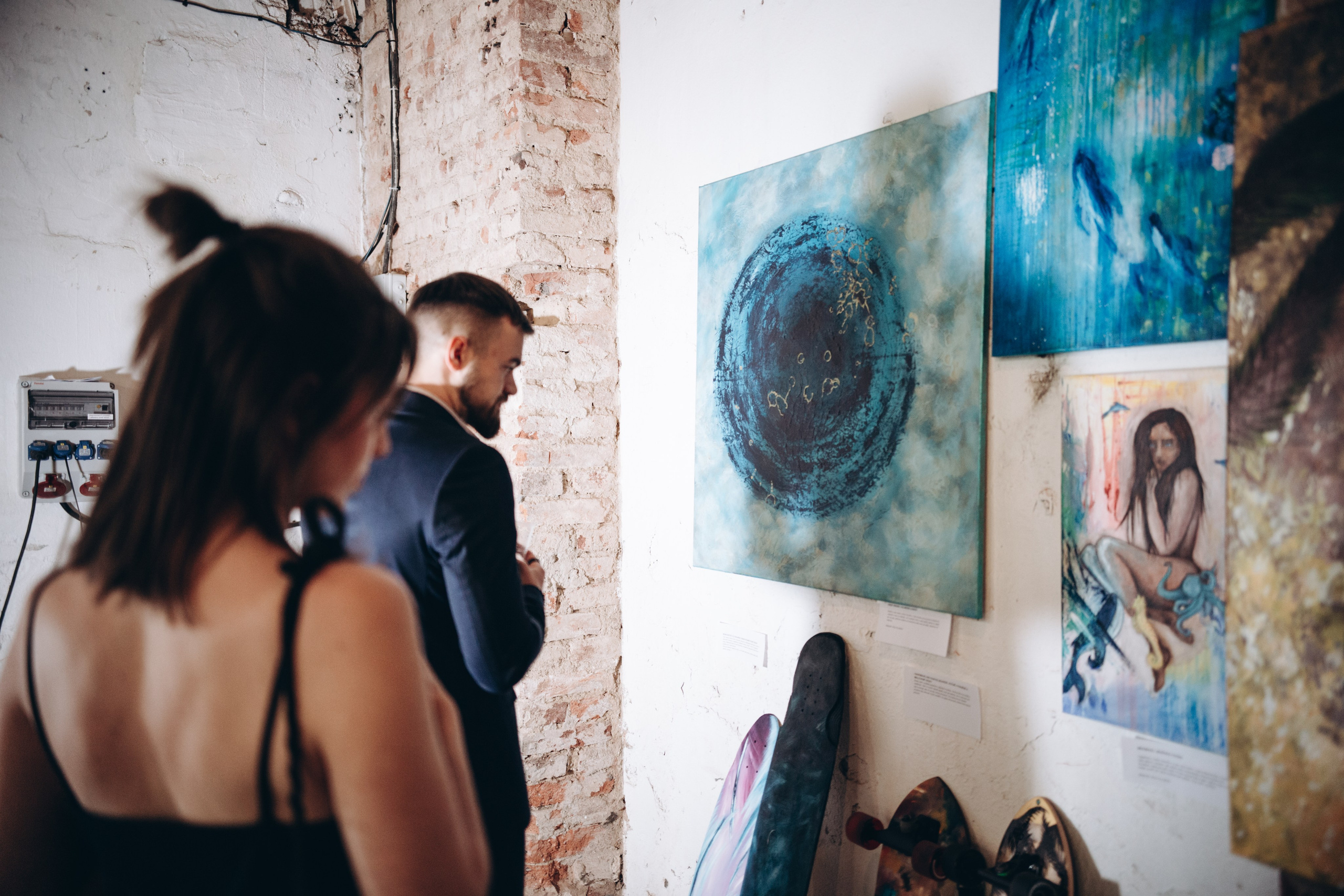 VERNISÁŽ. Dana Lišková — Empathetic Photographer | Introspective Artist |Neurodivergent Coach | Founder of Artepy.cz