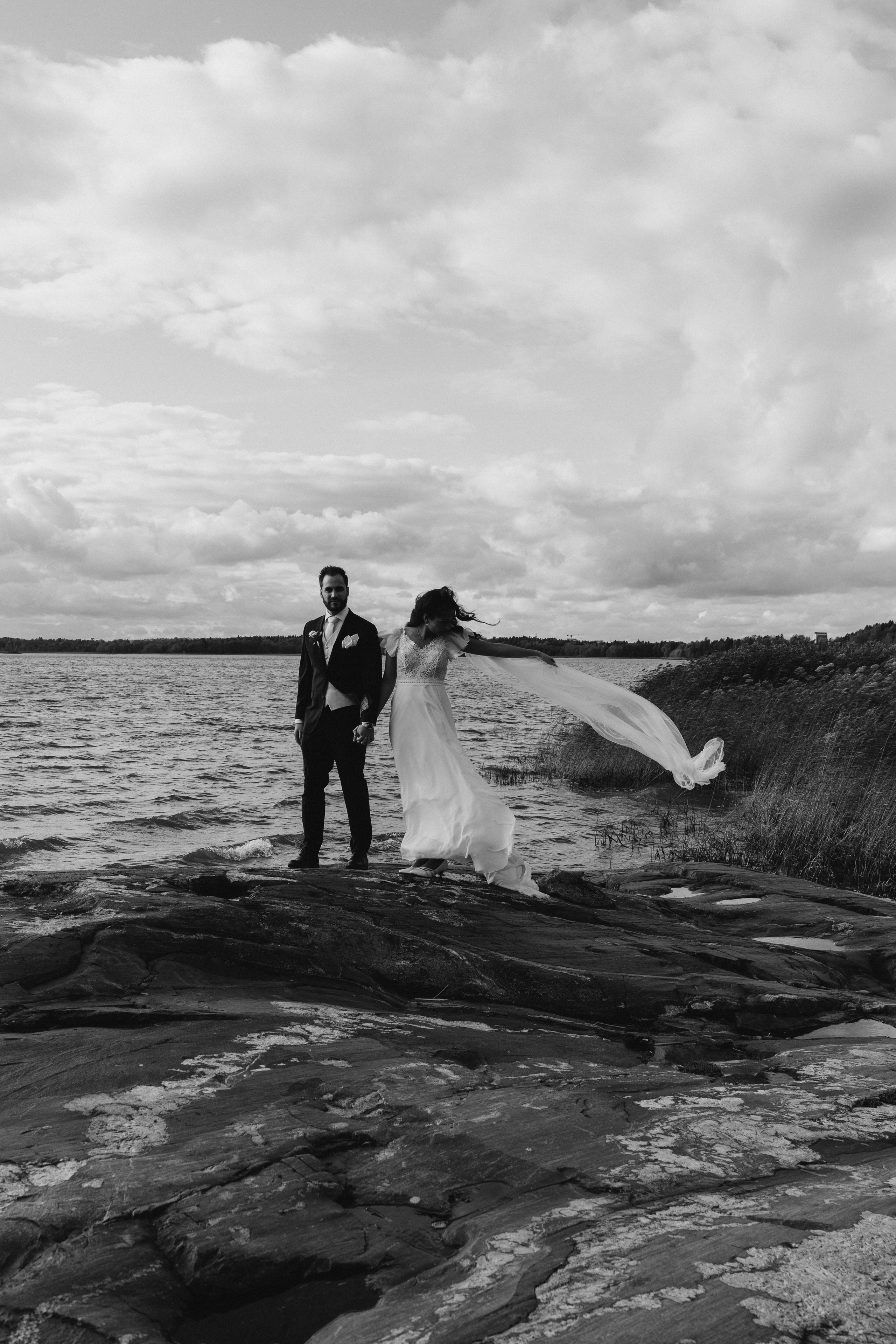 W&S. Wedding and portrait photographer in Helsinki Vickan O