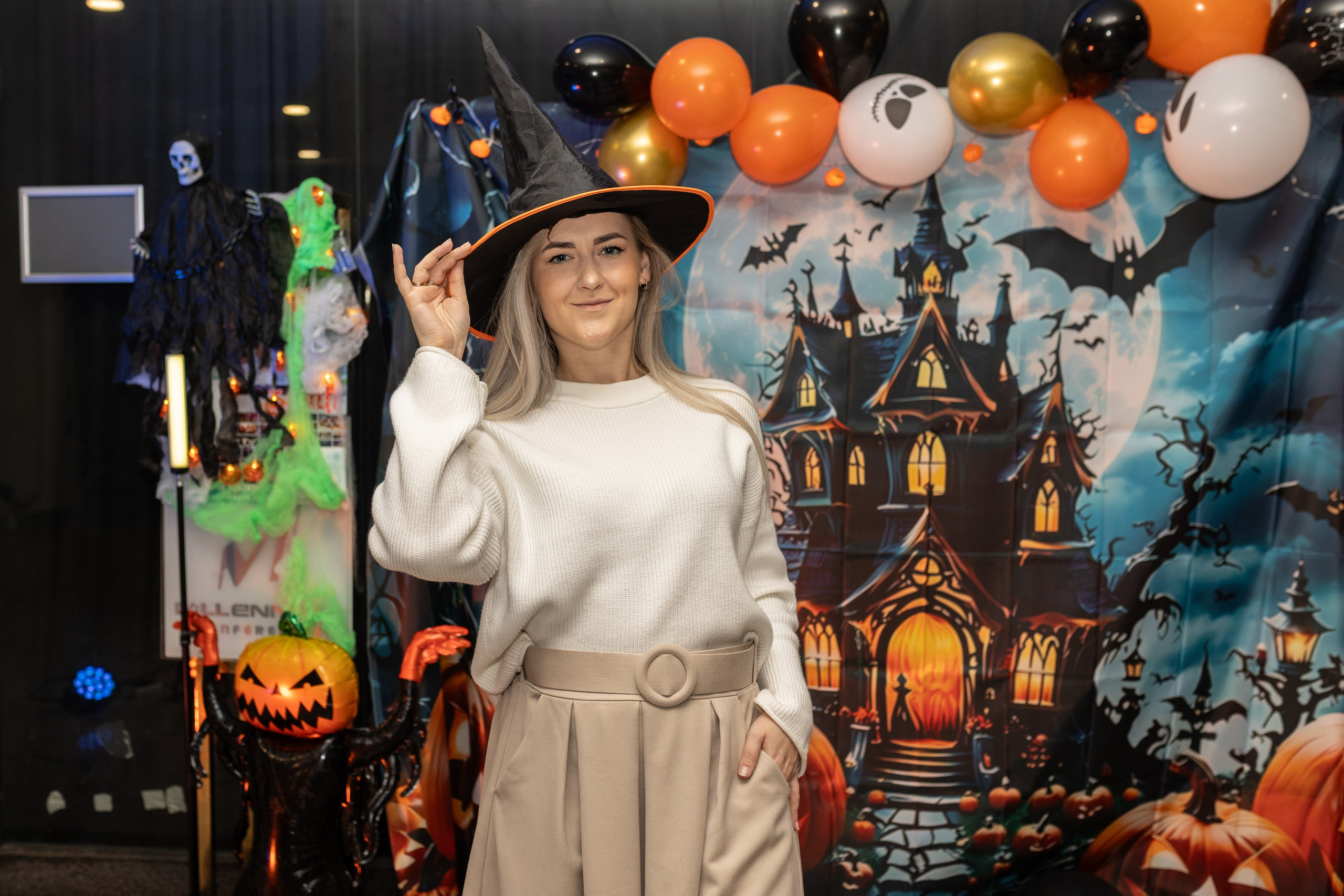 Leo dance studio Helloween 2025. Семейный и детский фотограф в Варшаве Мила Бобровская