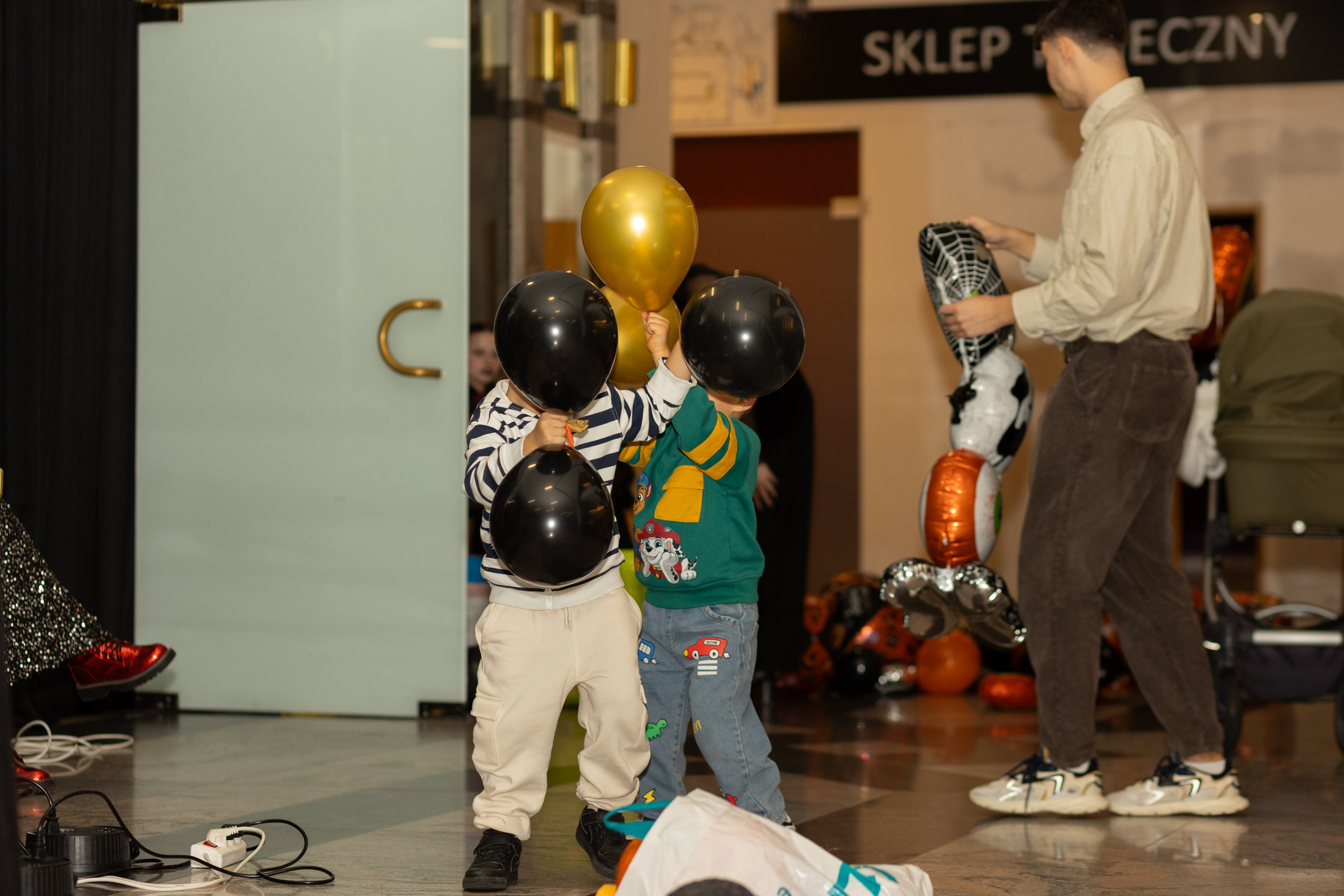 Leo dance studio Helloween 2025. Семейный и детский фотограф в Варшаве Мила Бобровская