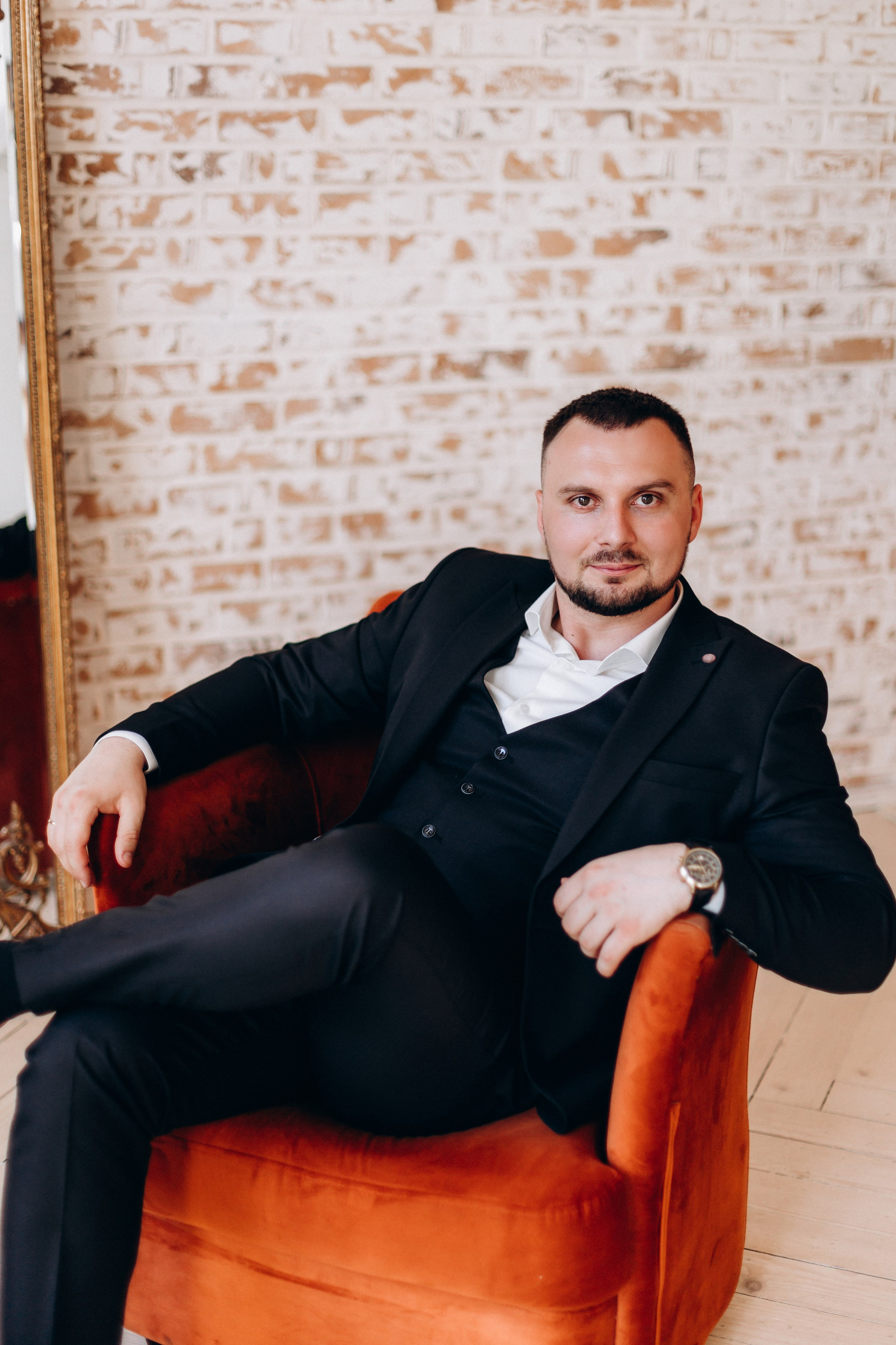 White Wedding. Wedding and Family Photograph