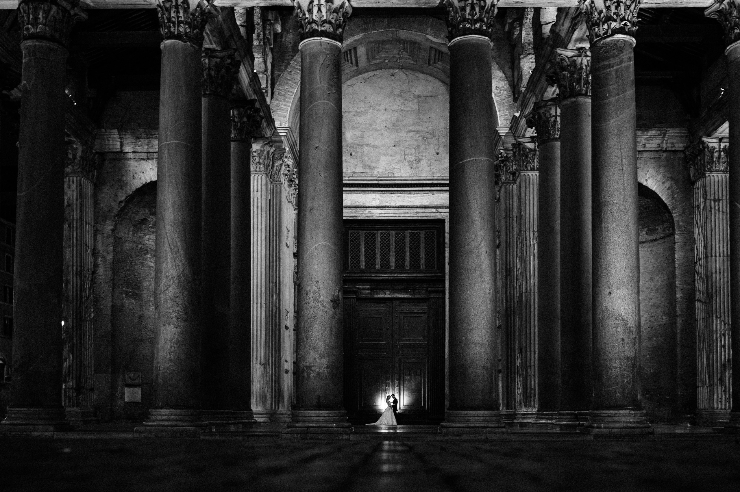 Servizio Post Matrimoniale Notturno a Roma. Fotografo Matrimonio a Roma | Servizio Fotografico Matrimonio