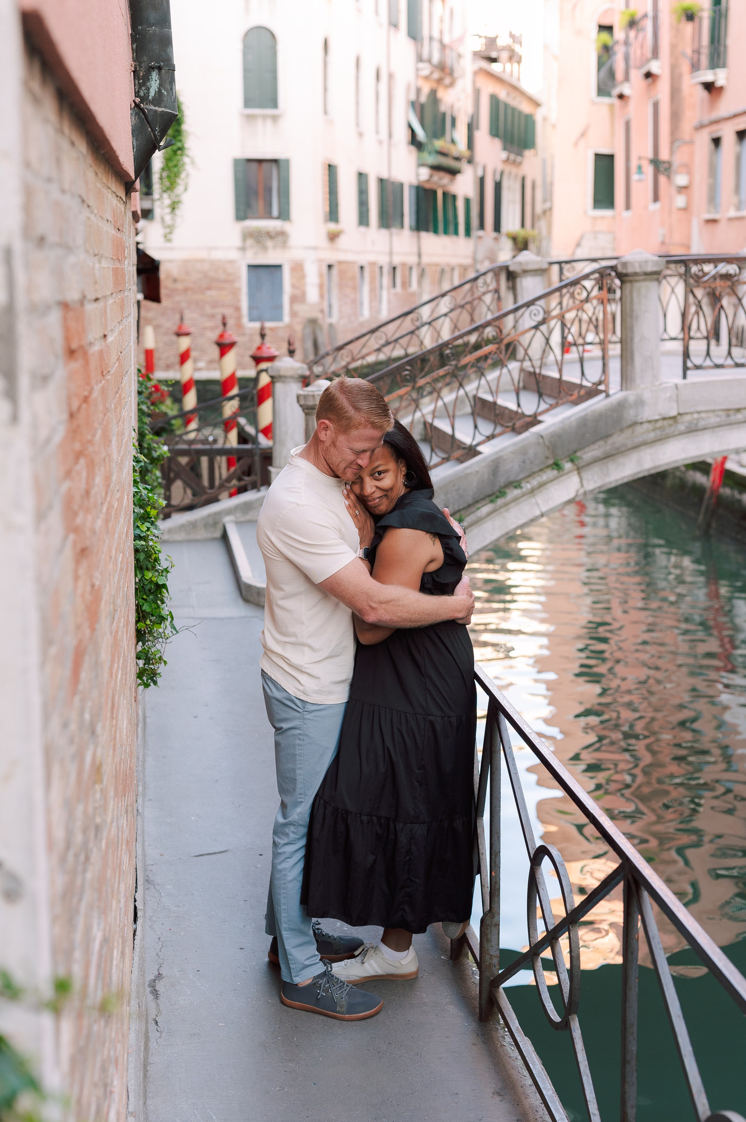 Eliza, Elena, Elliana, Teresa and Brad. Photographer in Venice Anna Terzi