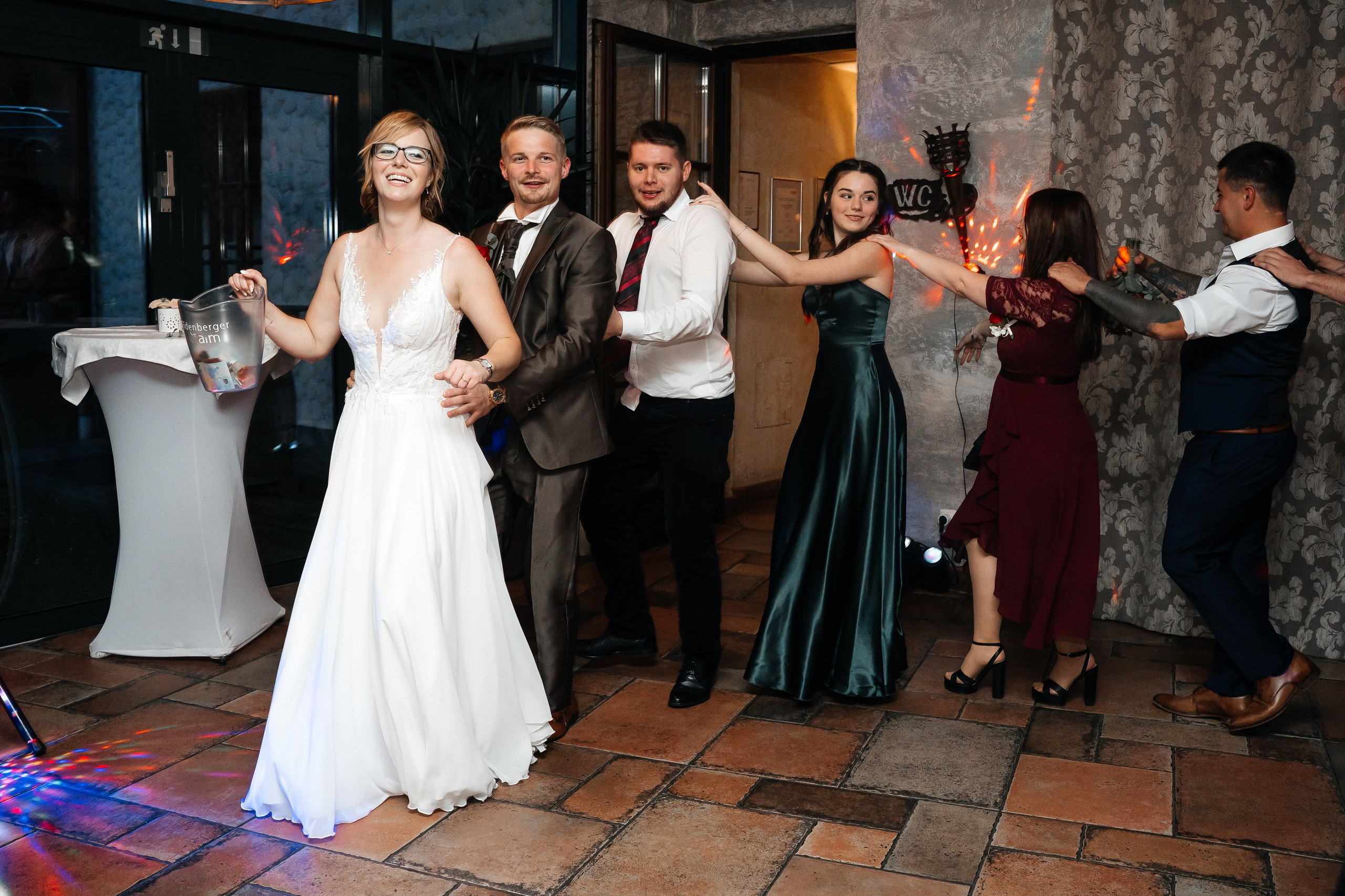 Christina und Fabio. Hallo, ich bin Nadya - Fotografin aus Linz, Oberösterreich