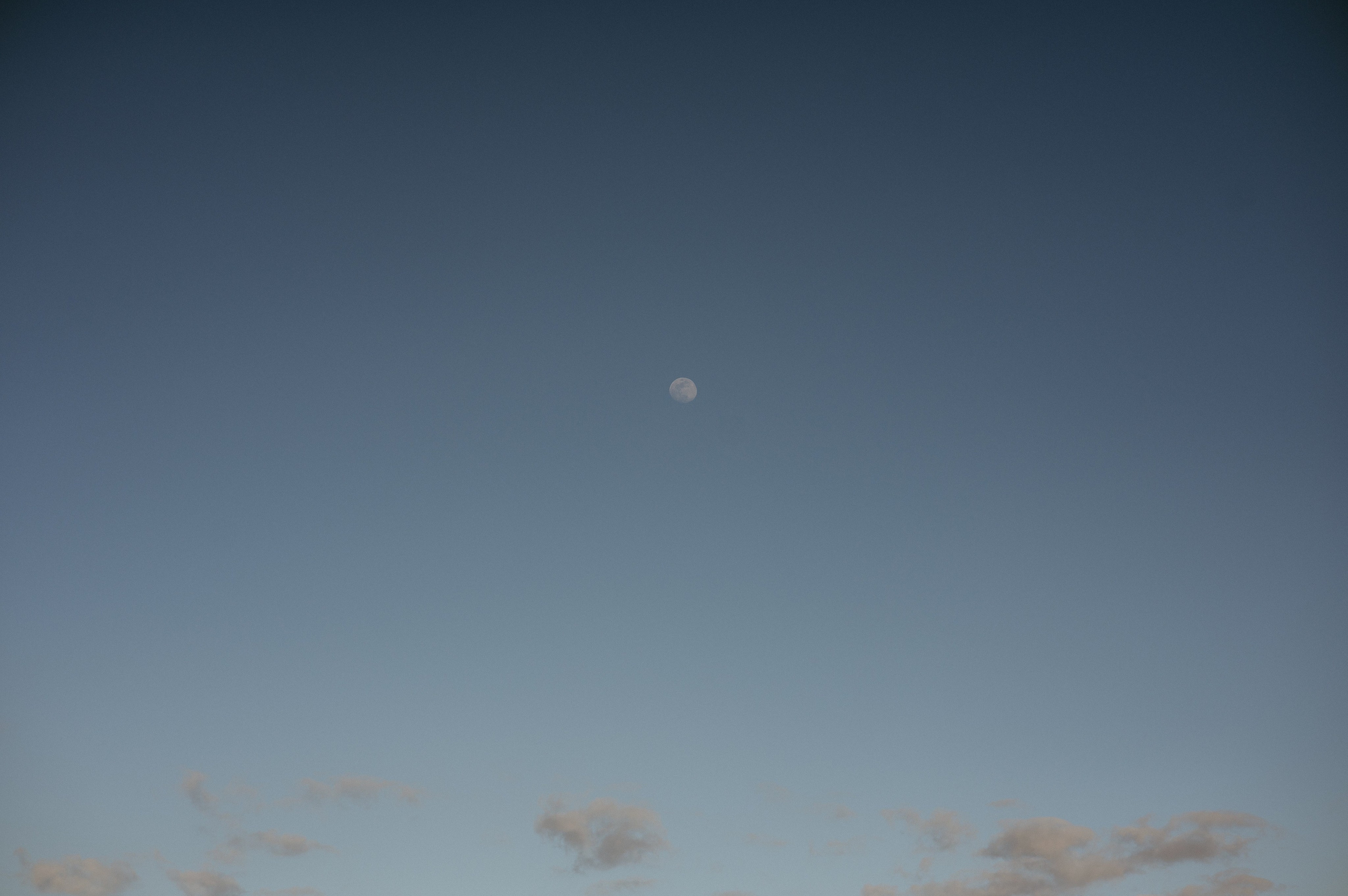 Ședință foto romantică în Lisabona – Inspirație pentru fotografiile de nuntă. Valentin Melen - fotograf de nunta 🤍