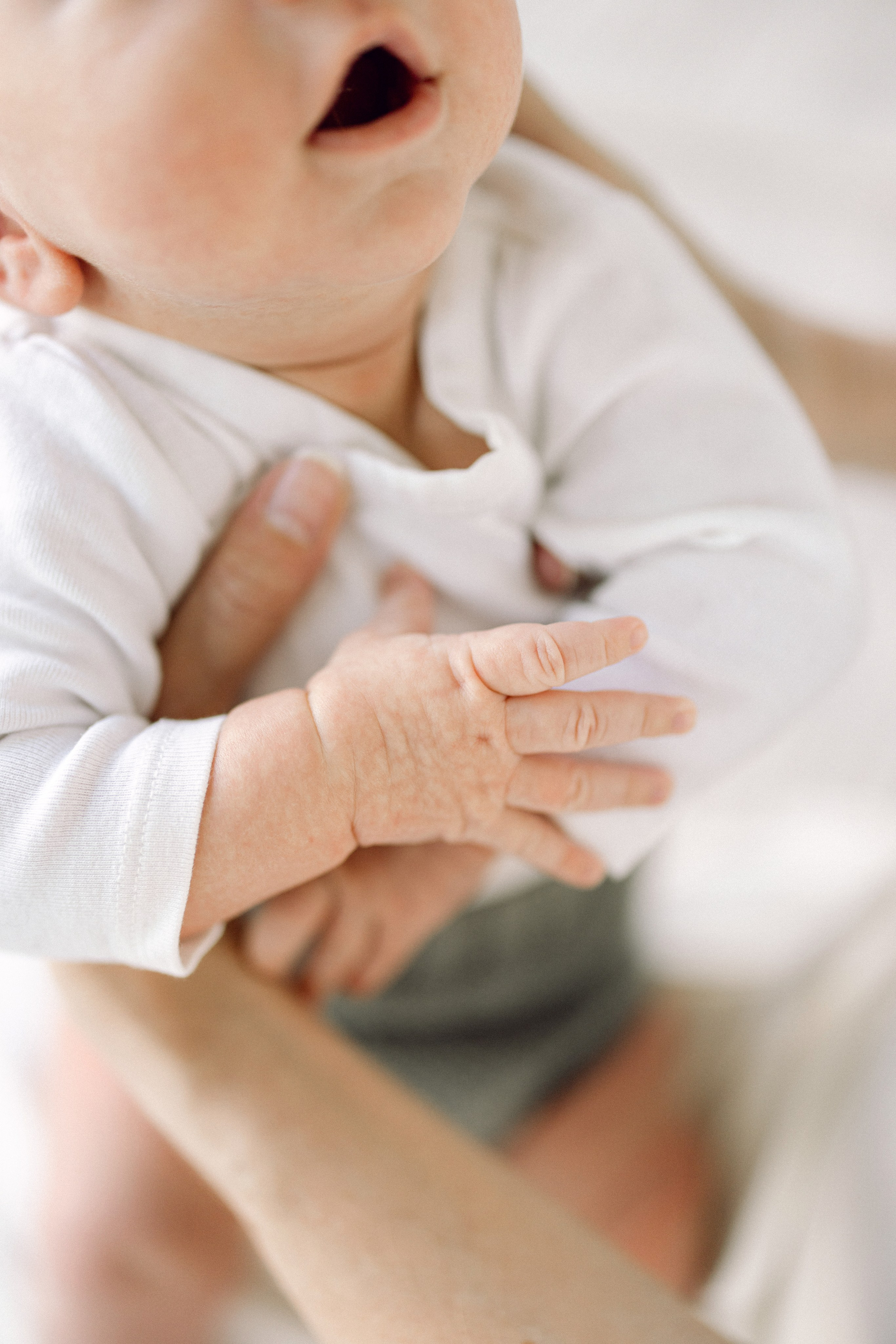 Newborn-Fotografie im Raum Zürich — mit Herz und Blick fürs Wesentliche. Wedding and Family Photographer Switzerland and Italy. Valeria Diaz