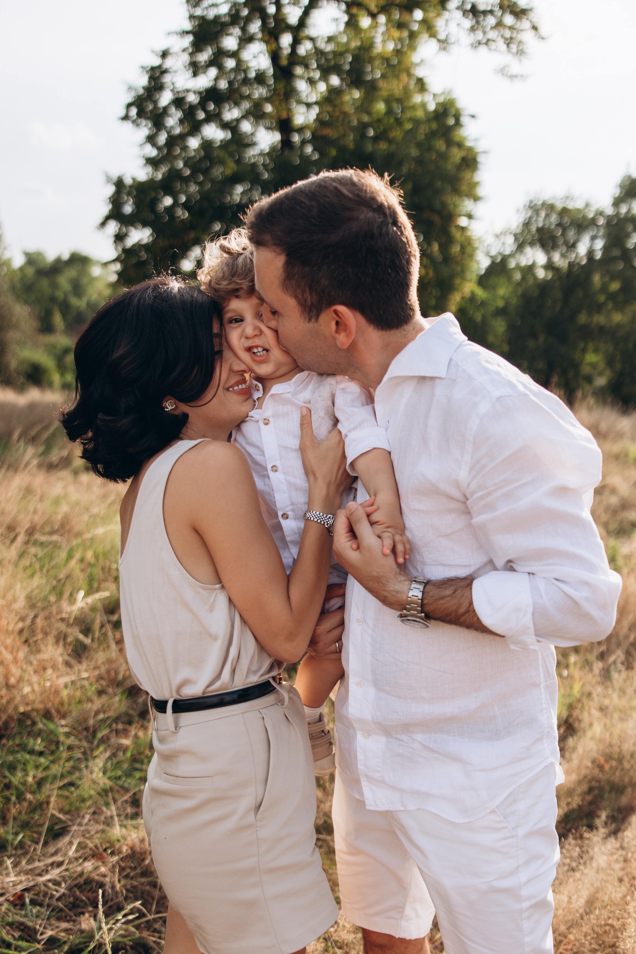 Valerik with parents (Hyde park). Anastasia Klink, Photographer in London