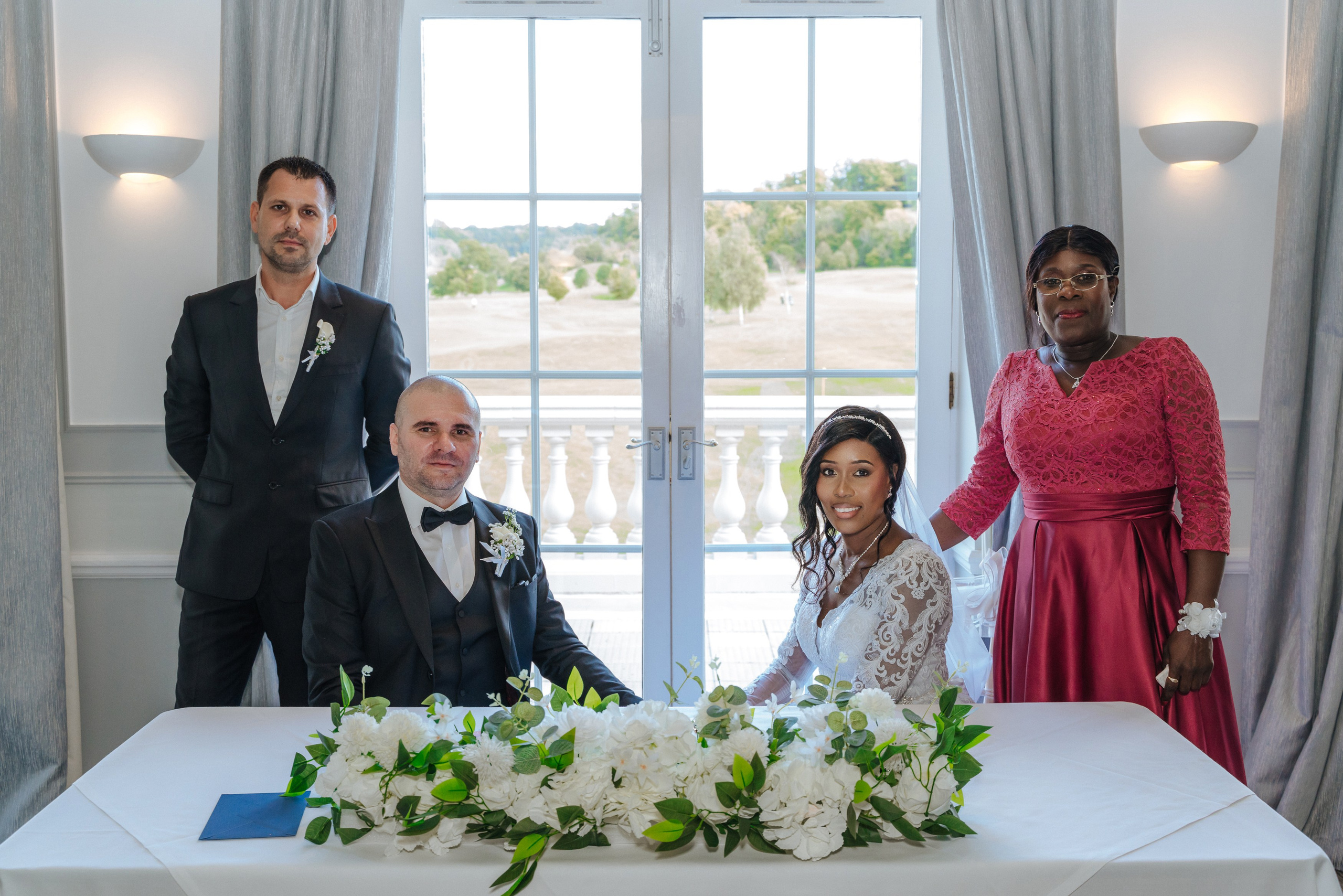 A wedding at Woldingham Golf Club, Woldingham Golf Club wedding, wedding photographer at Woldingham Golf Club