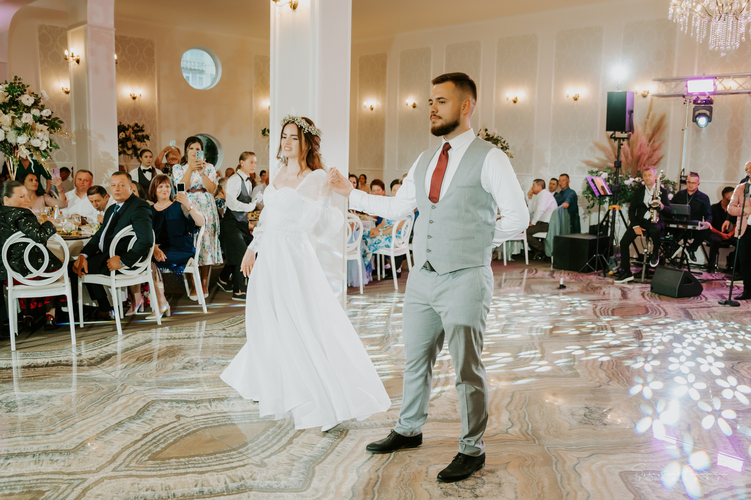 Roxana & Florin. Sebastian Purusniuc Fotograf - Iasi