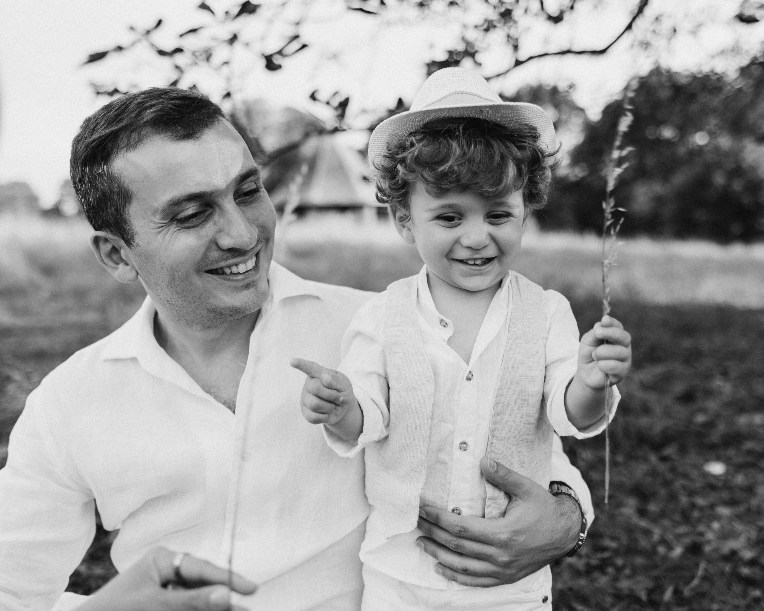 Valerik with parents (Hyde park). Anastasia Klink, Photographer in London