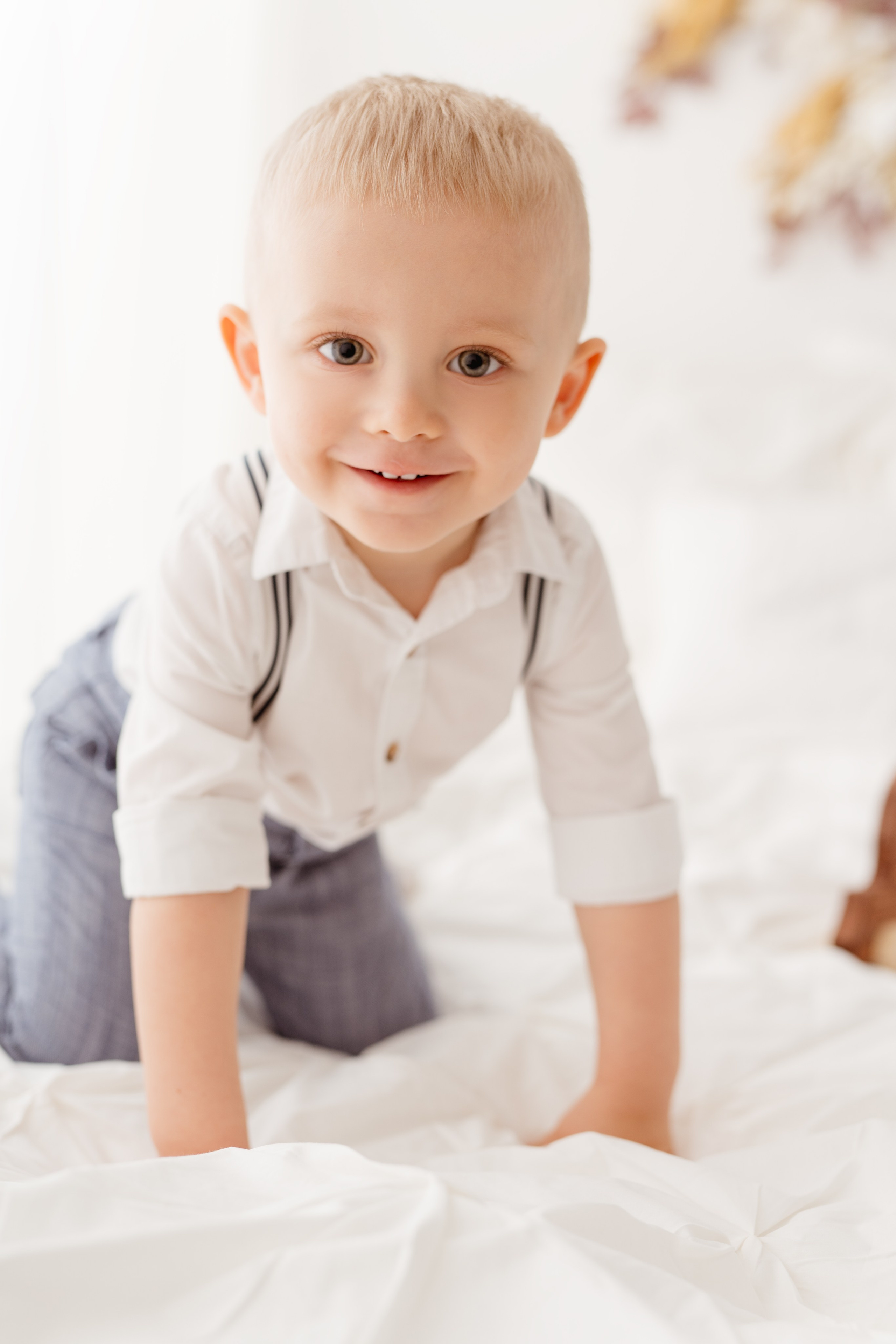 Sesja rodzinno-ciążowa. Fotograf Łódź - sesja ciążowa, noworodkowa, dziecięca. Studio w Łodzi