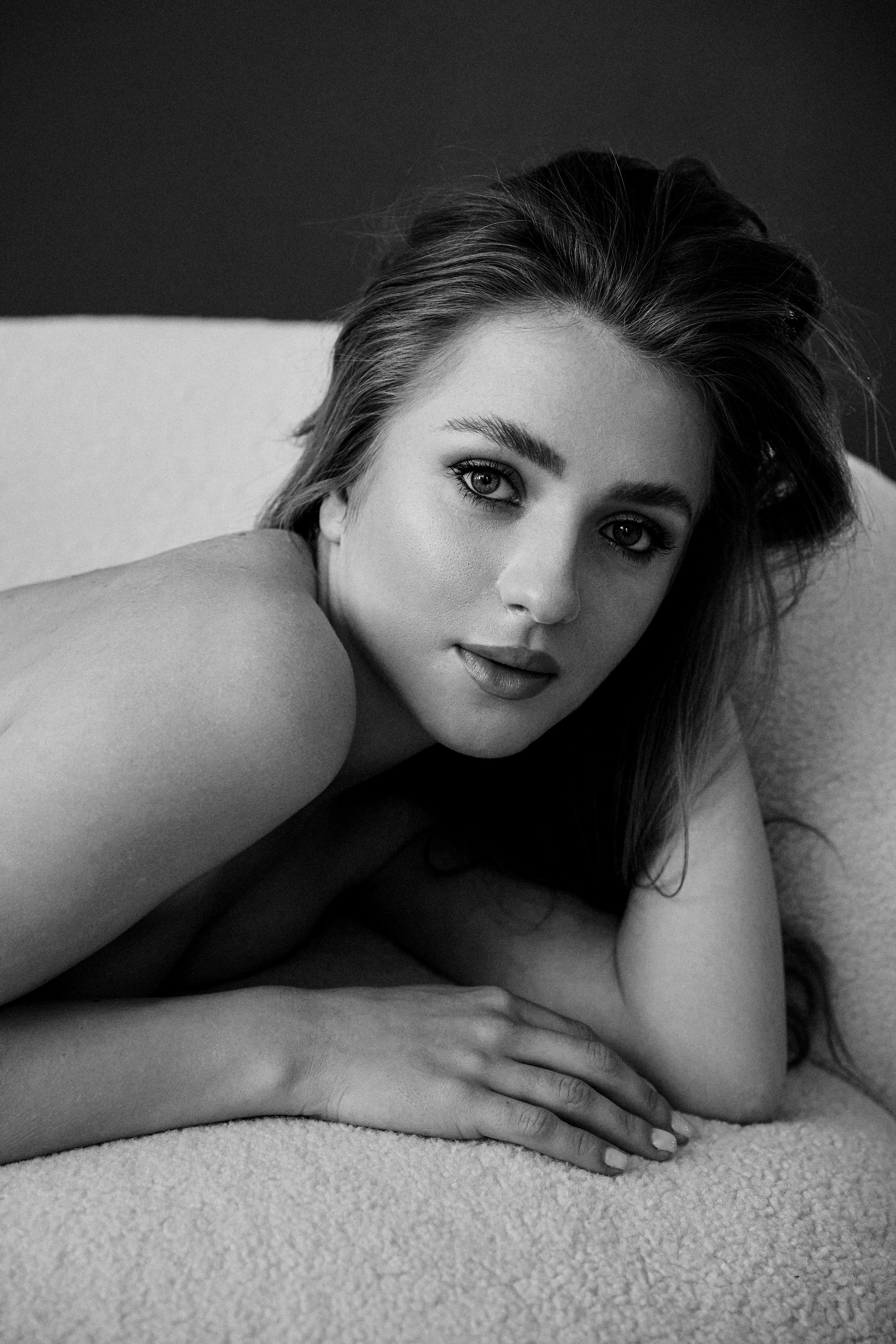 Анна. Черно-белый портрет. Фотограф в Барселоне Жанна Захарченко