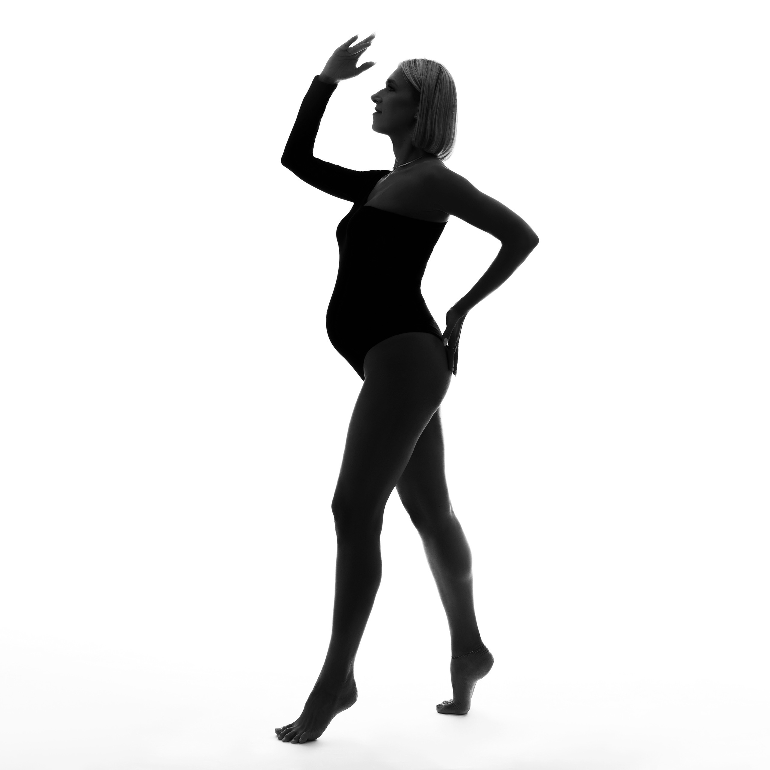 Студийная фотосессия беременности в студии в Ницце, Франция, Лазурный бе. МАРИЯ ВАЛУЕВА Фотограф в Ницце, Каннах, Монако, Франции, Европе. Фотограф в Стамбуле