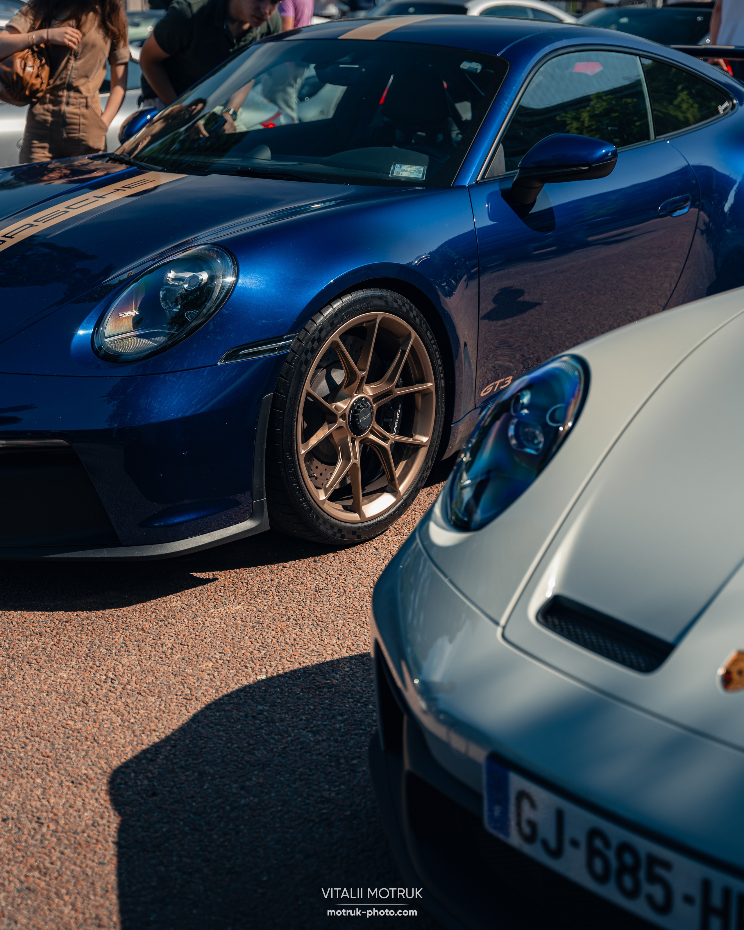 Rassemblement Auteuil 20 mai 2024. Photographe de voitures à Paris — Vitalii Motruk