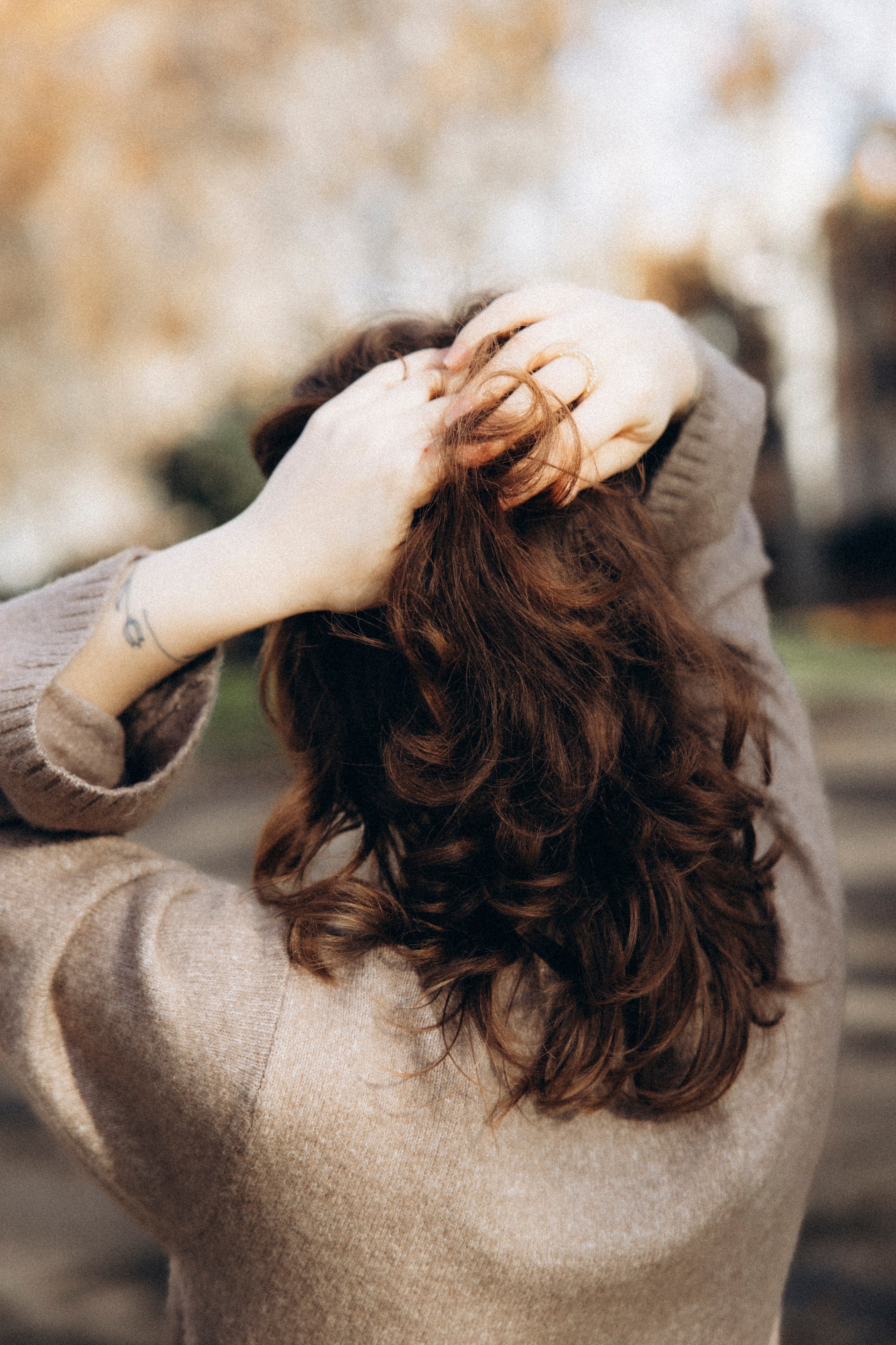 Autumn photoshoot for Elizaveta in Toulouse. Eugenie Smirnova — wedding, corporate and lifestyle photographer in Toulouse and Southwest France