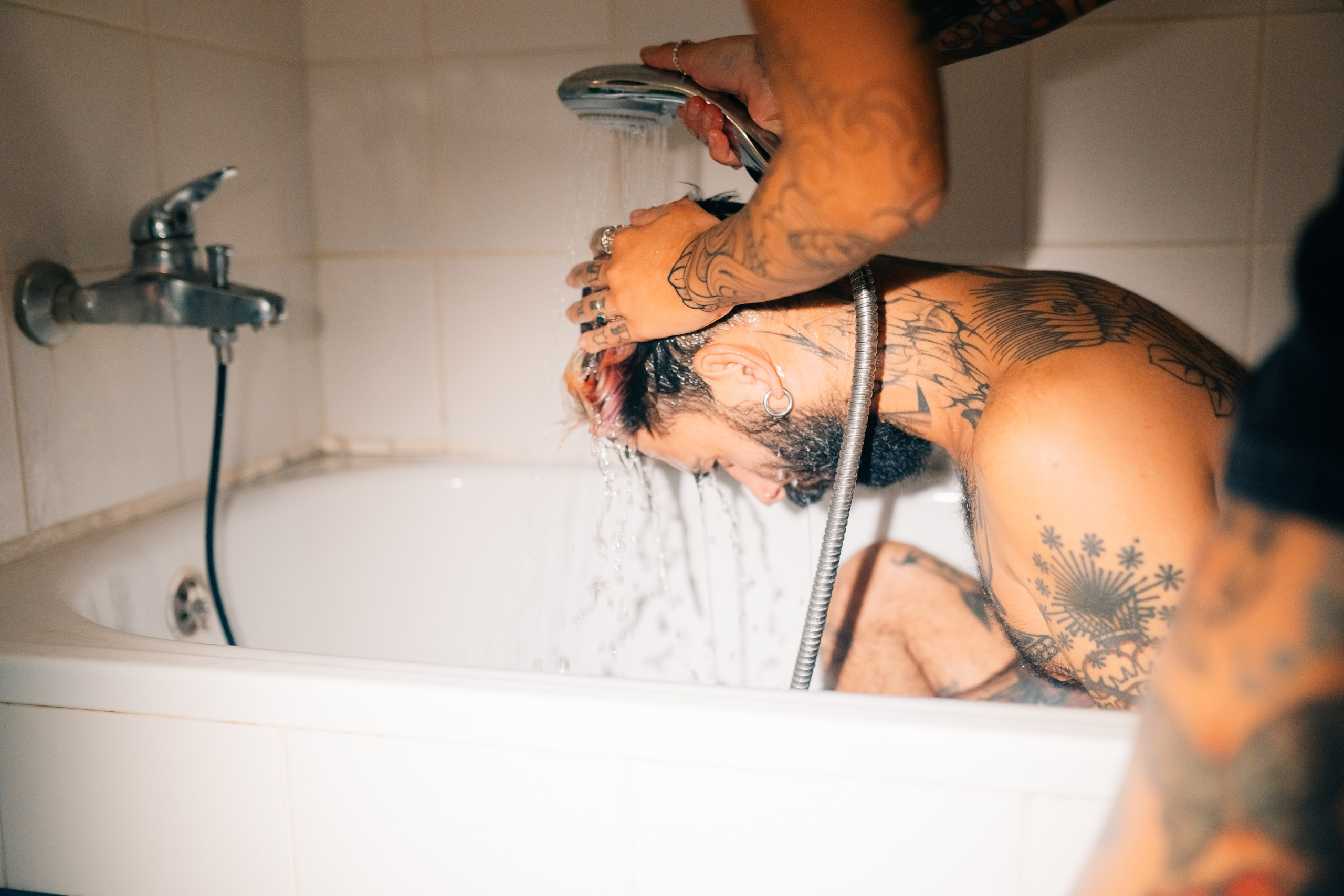 Dani & Rui at their apartment. Мария Шер. Профессиональный фотограф в городе Порту, Португалия